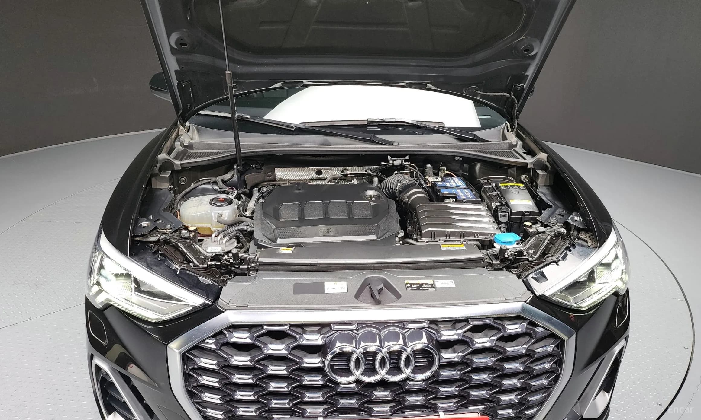 Q3 (F3)