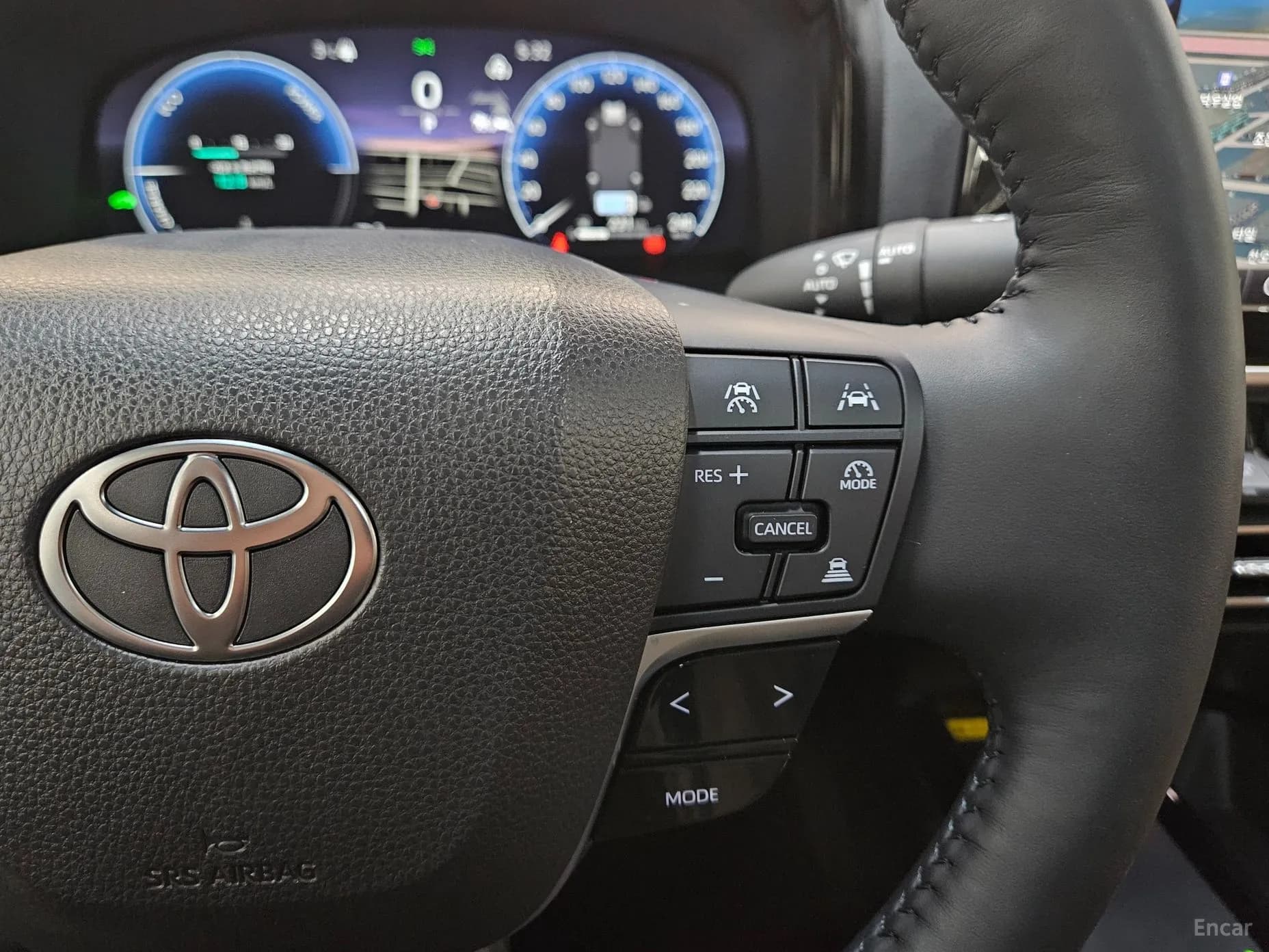 Camry (XV80)