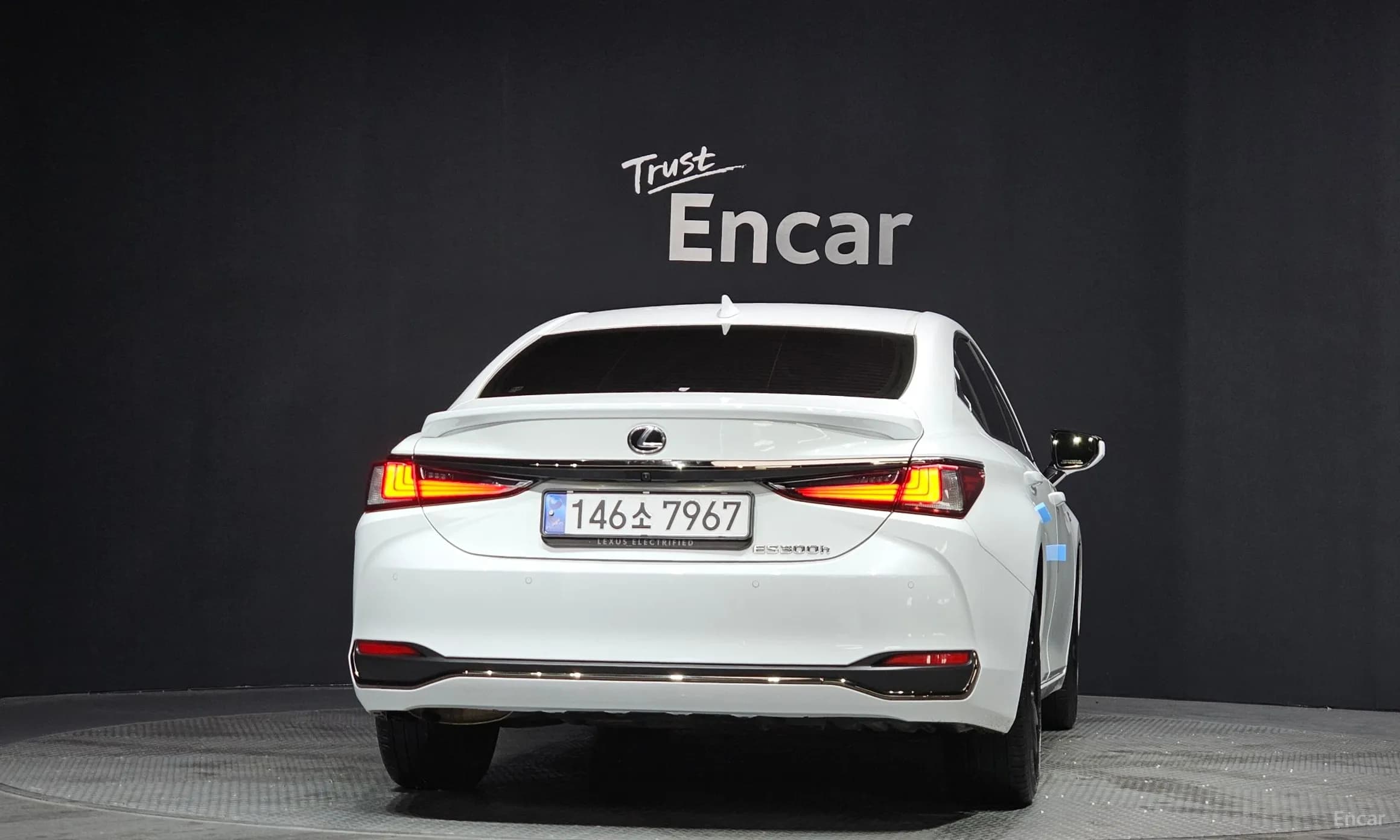 ES300h 7th Generation