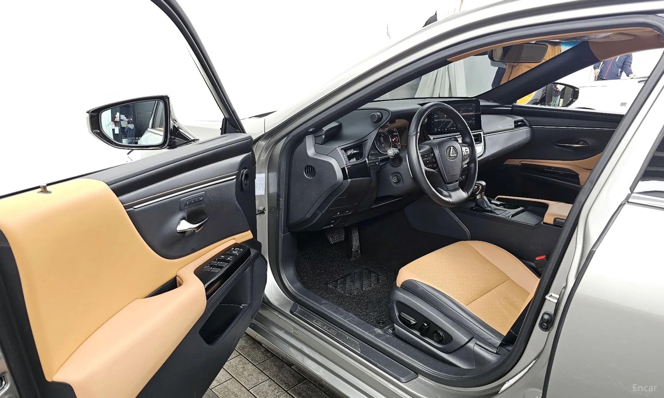 ES300h 7th Generation