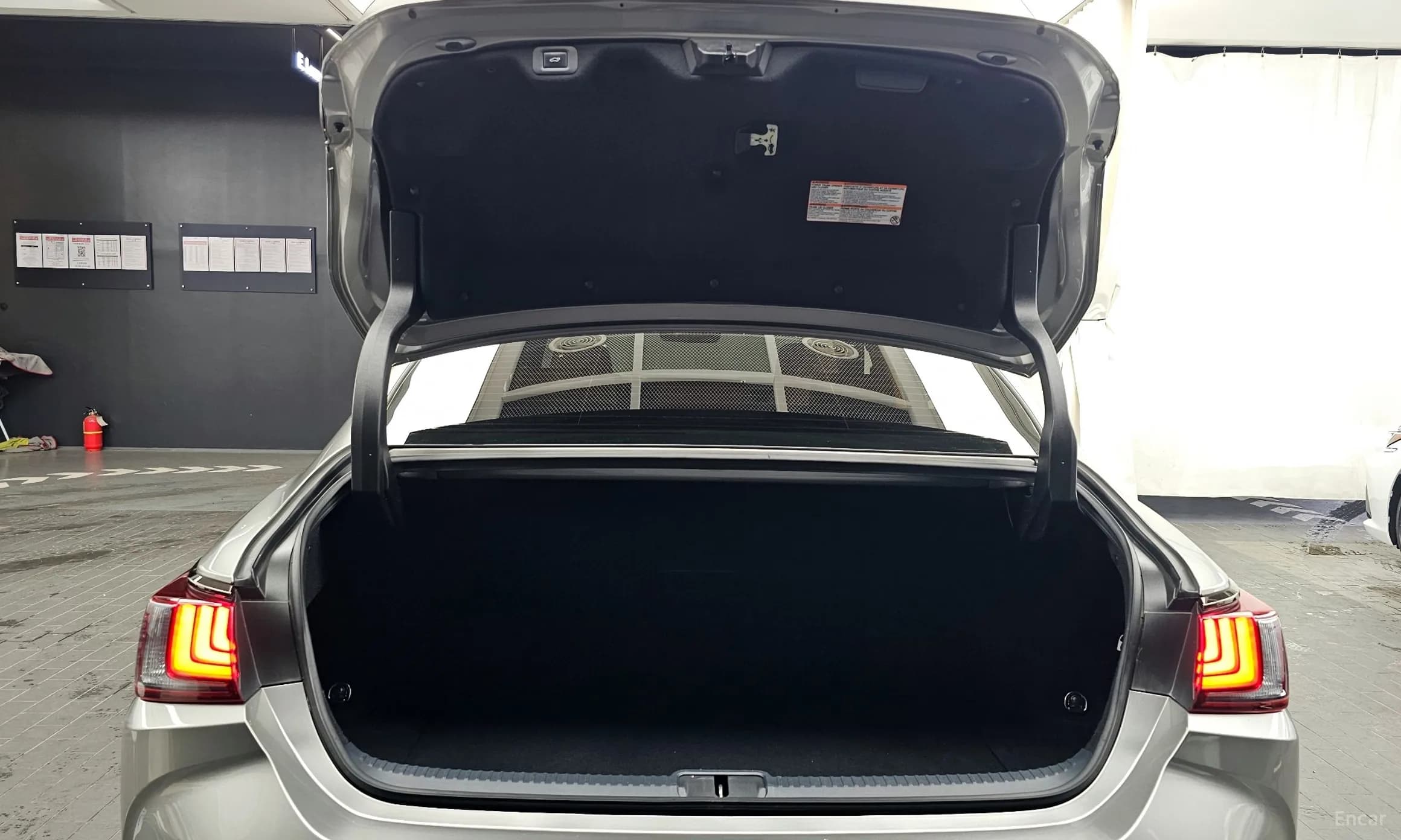 ES300h 7th Generation