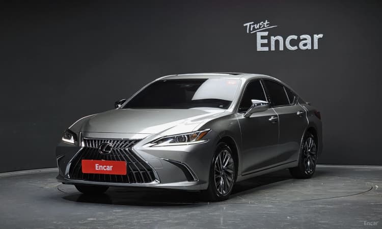 ES300h 7th Generation