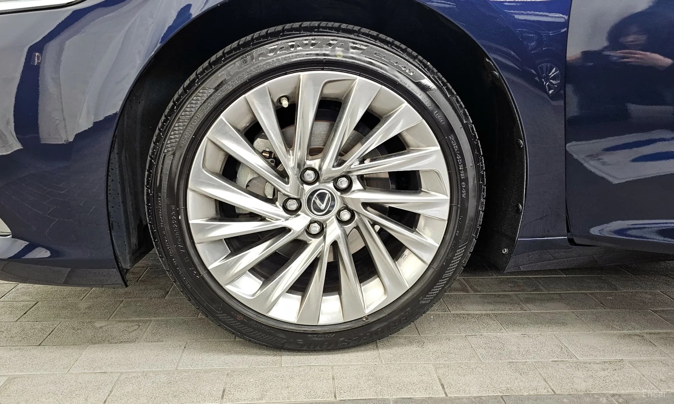 ES300h 7th Generation