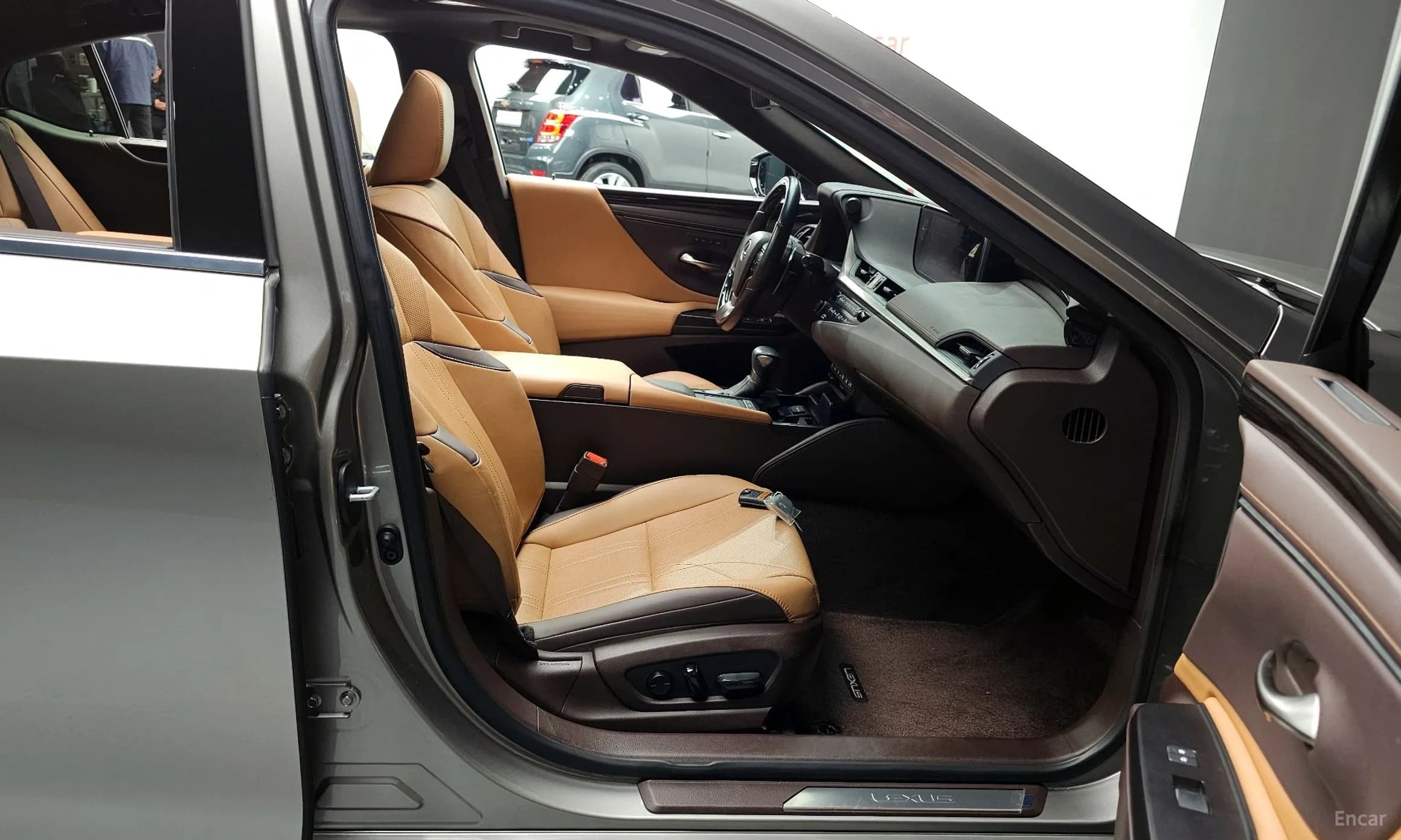 ES300h 7th Generation