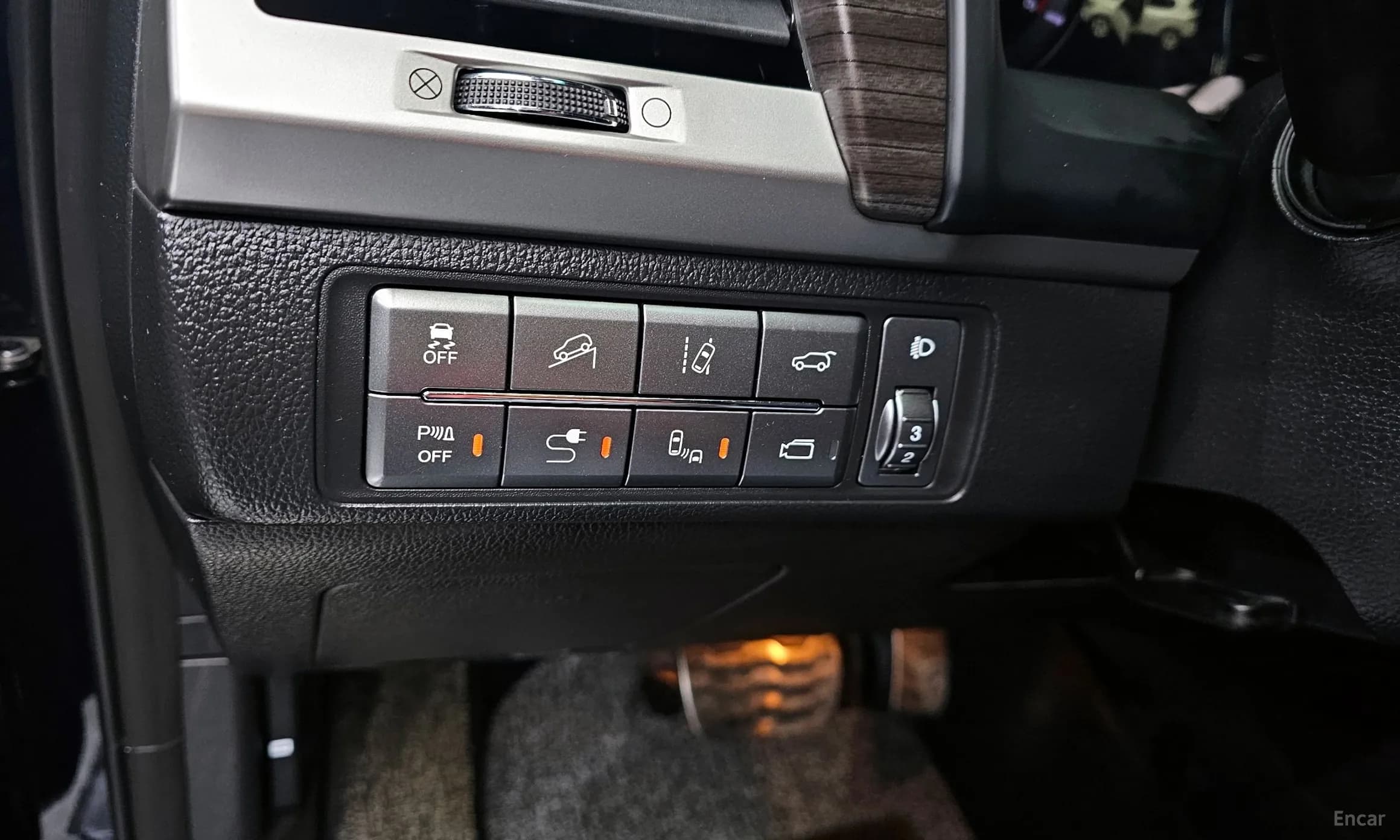 G4 Rexton