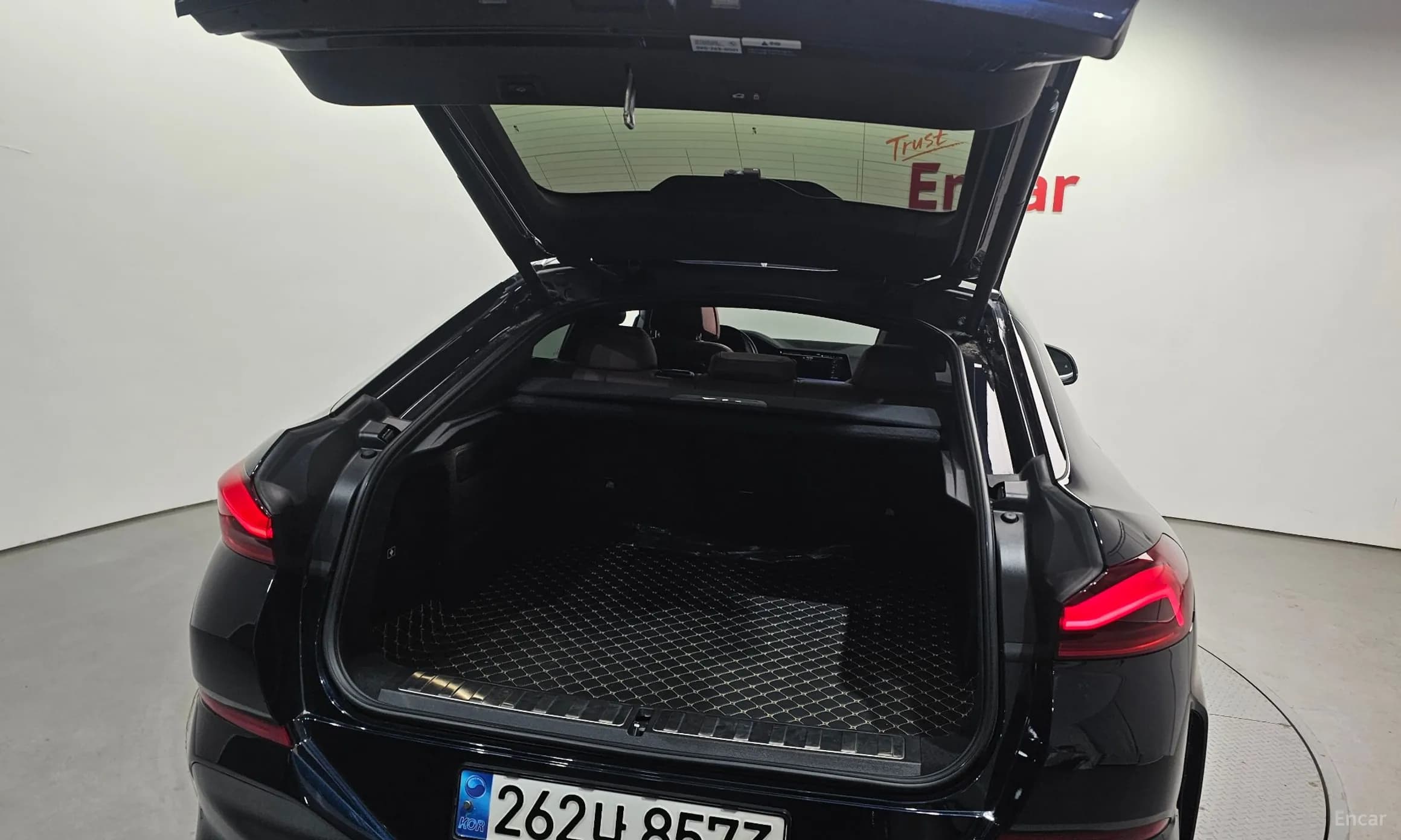 X6 (G06)
