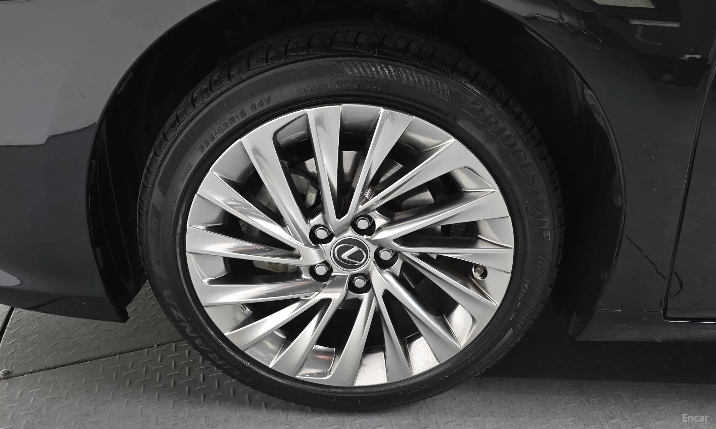 ES300h 7th Generation