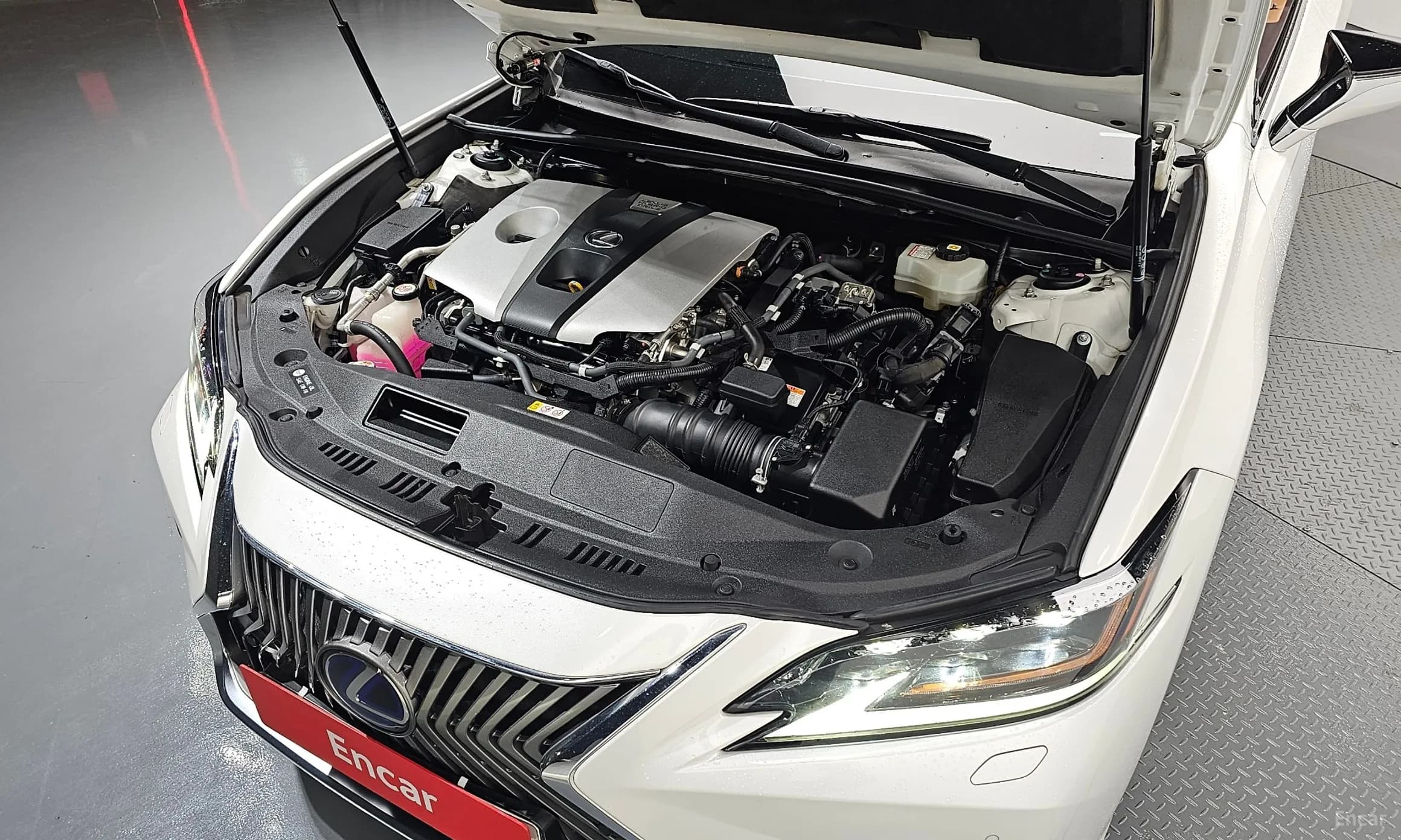 ES300h 7th Generation