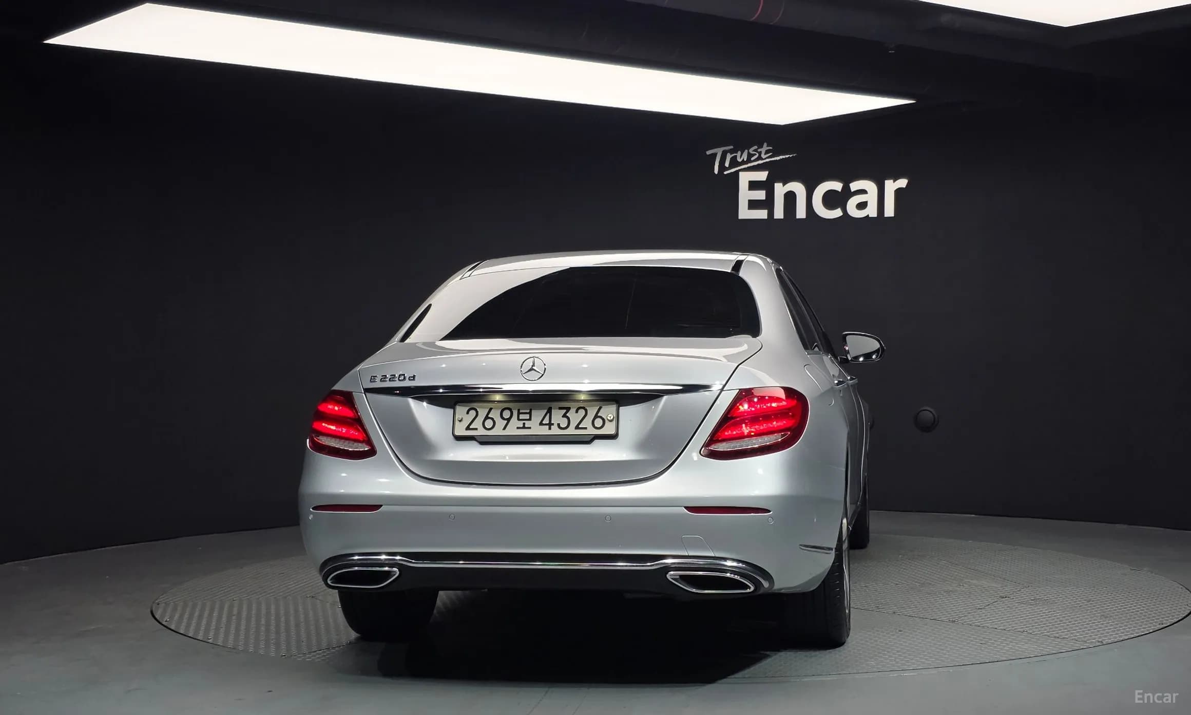 E-Class W213