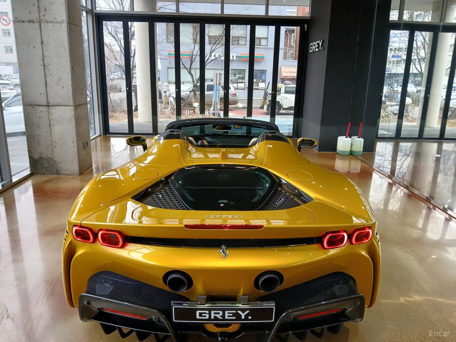 SF90 Spyder
