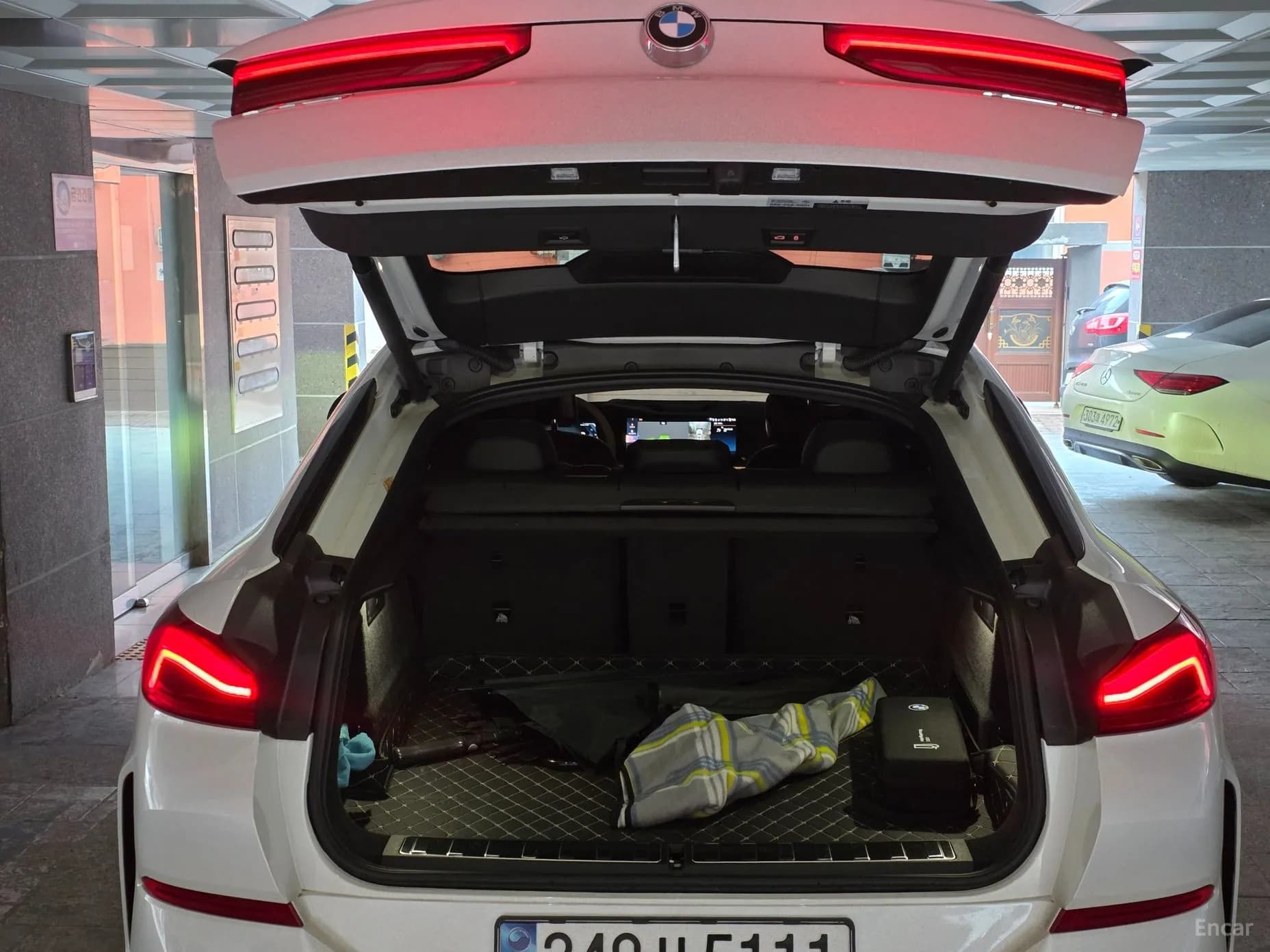 X6 (G06)