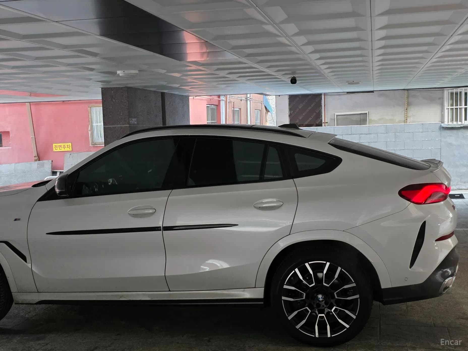 X6 (G06)