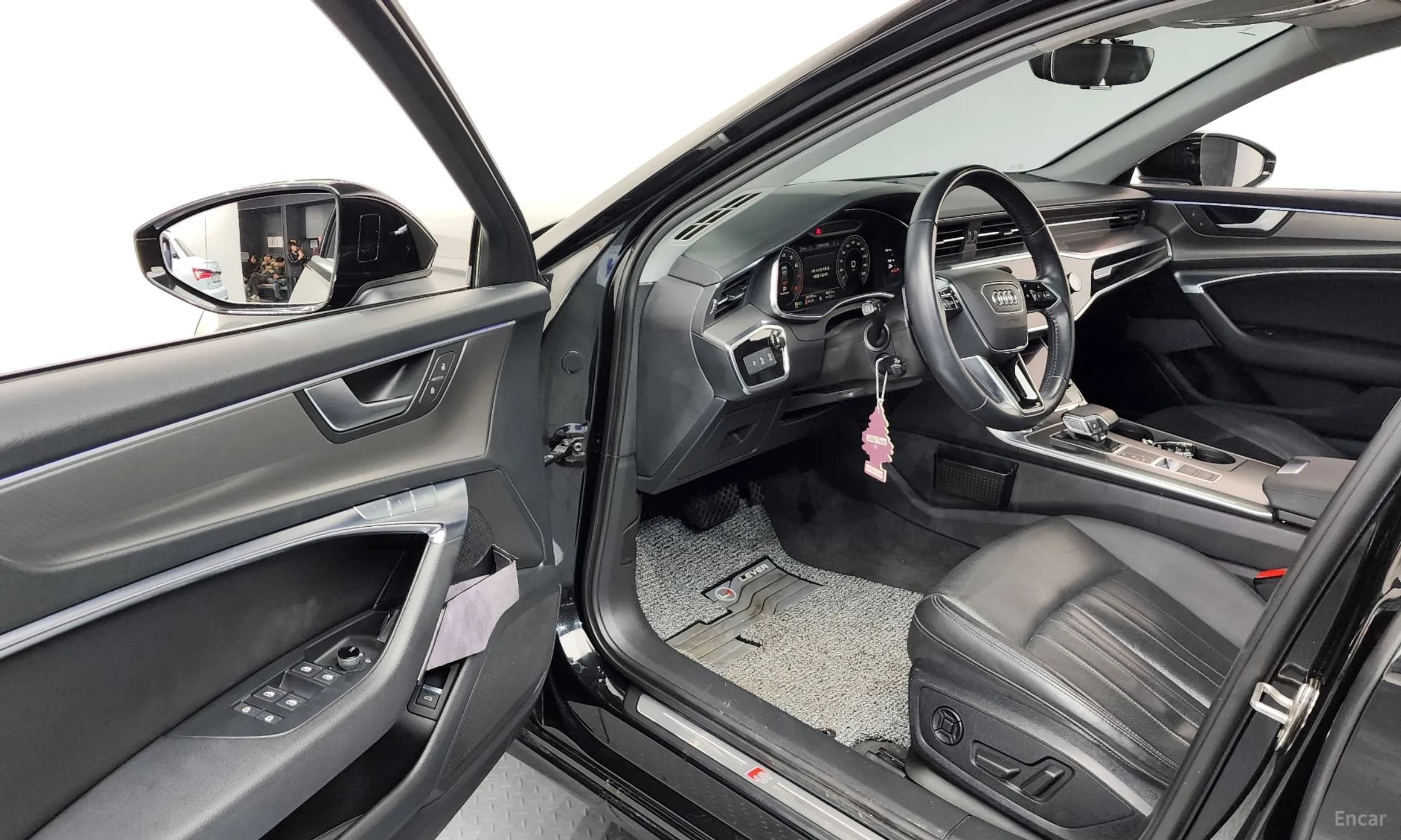 A6 (C8)