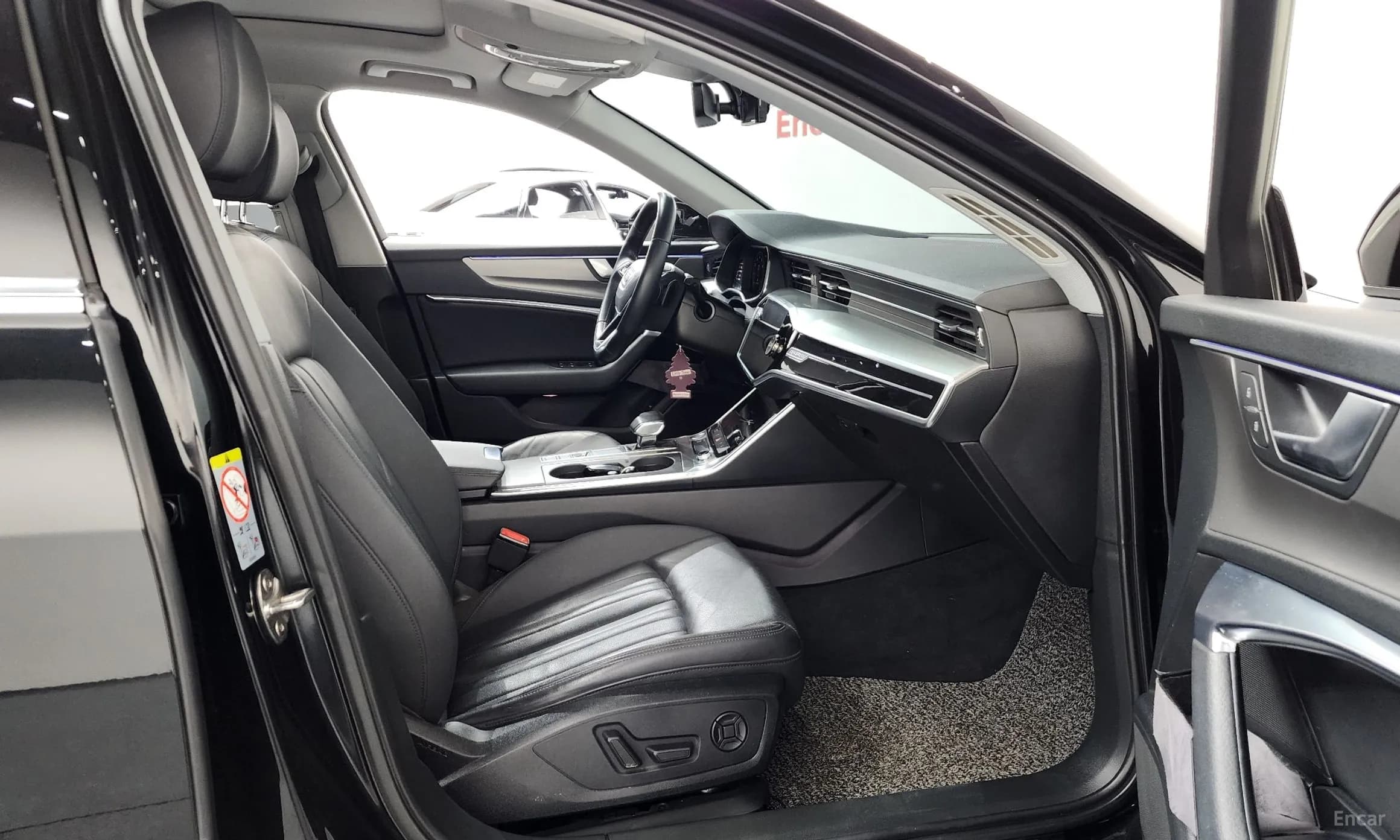A6 (C8)