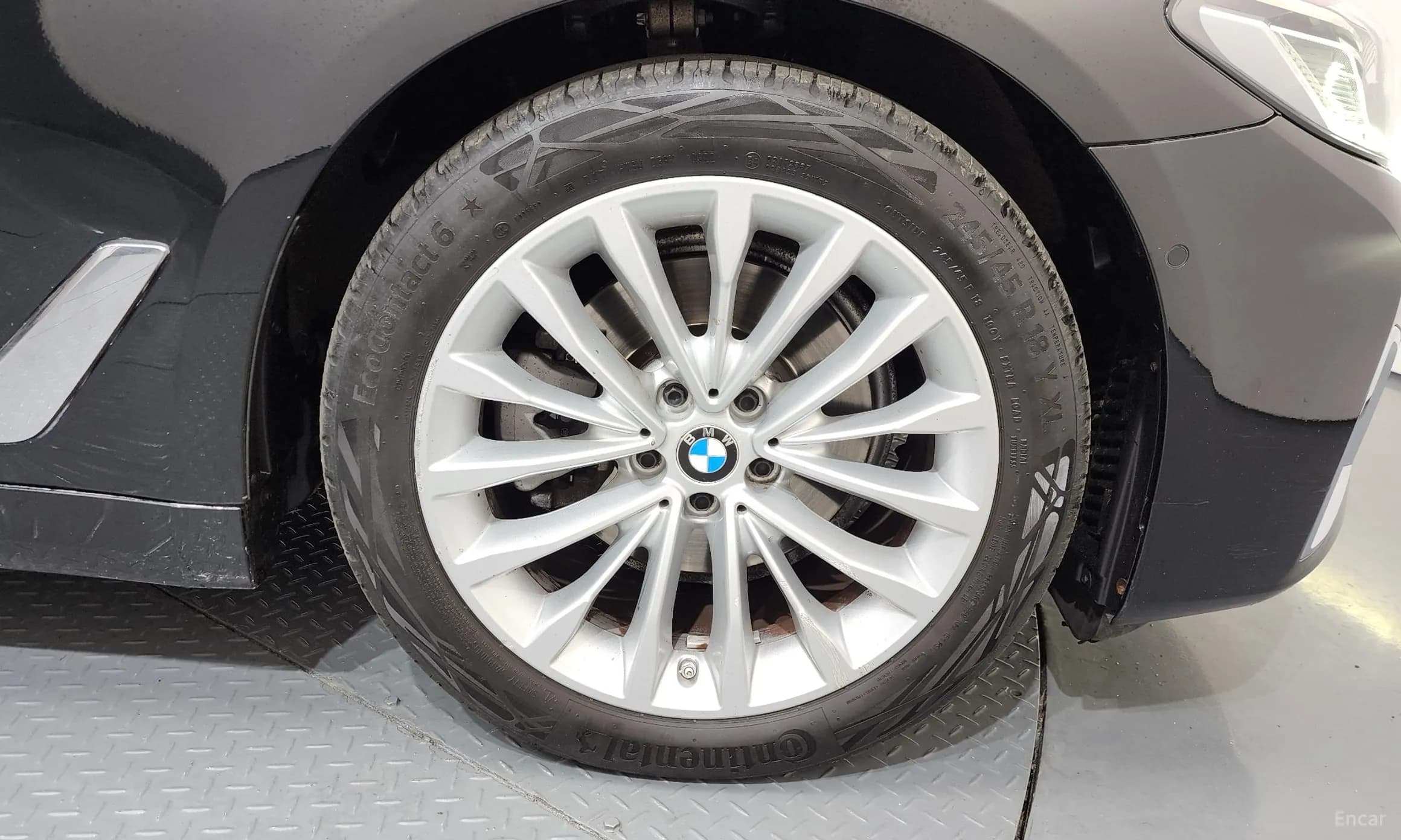 5 Series (G30)