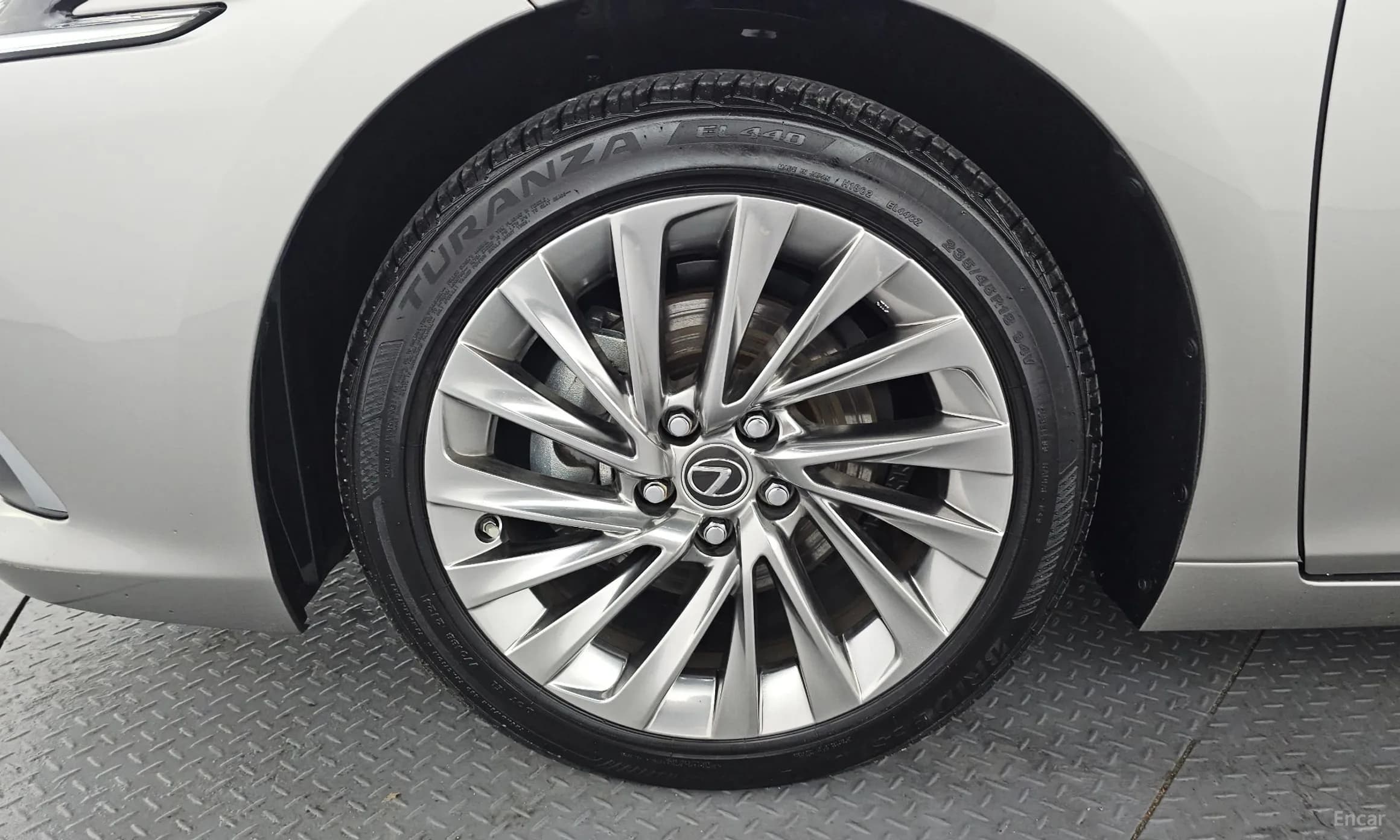 ES300h 7th Generation