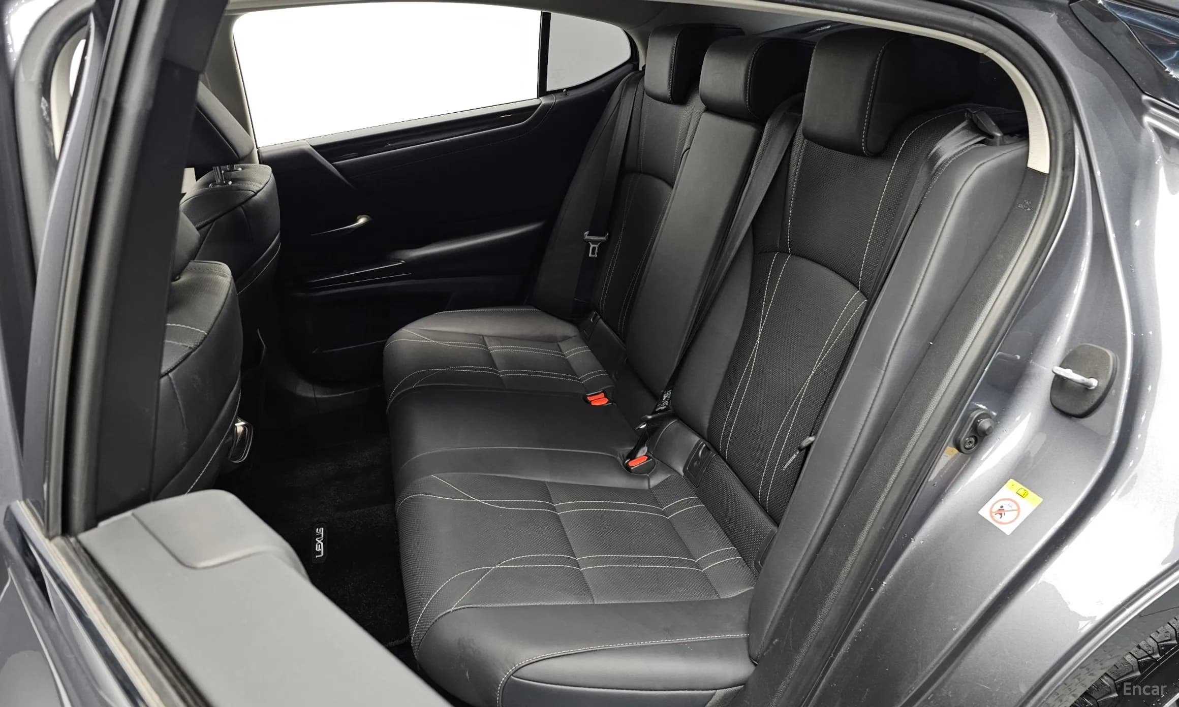 ES300h 7th Generation