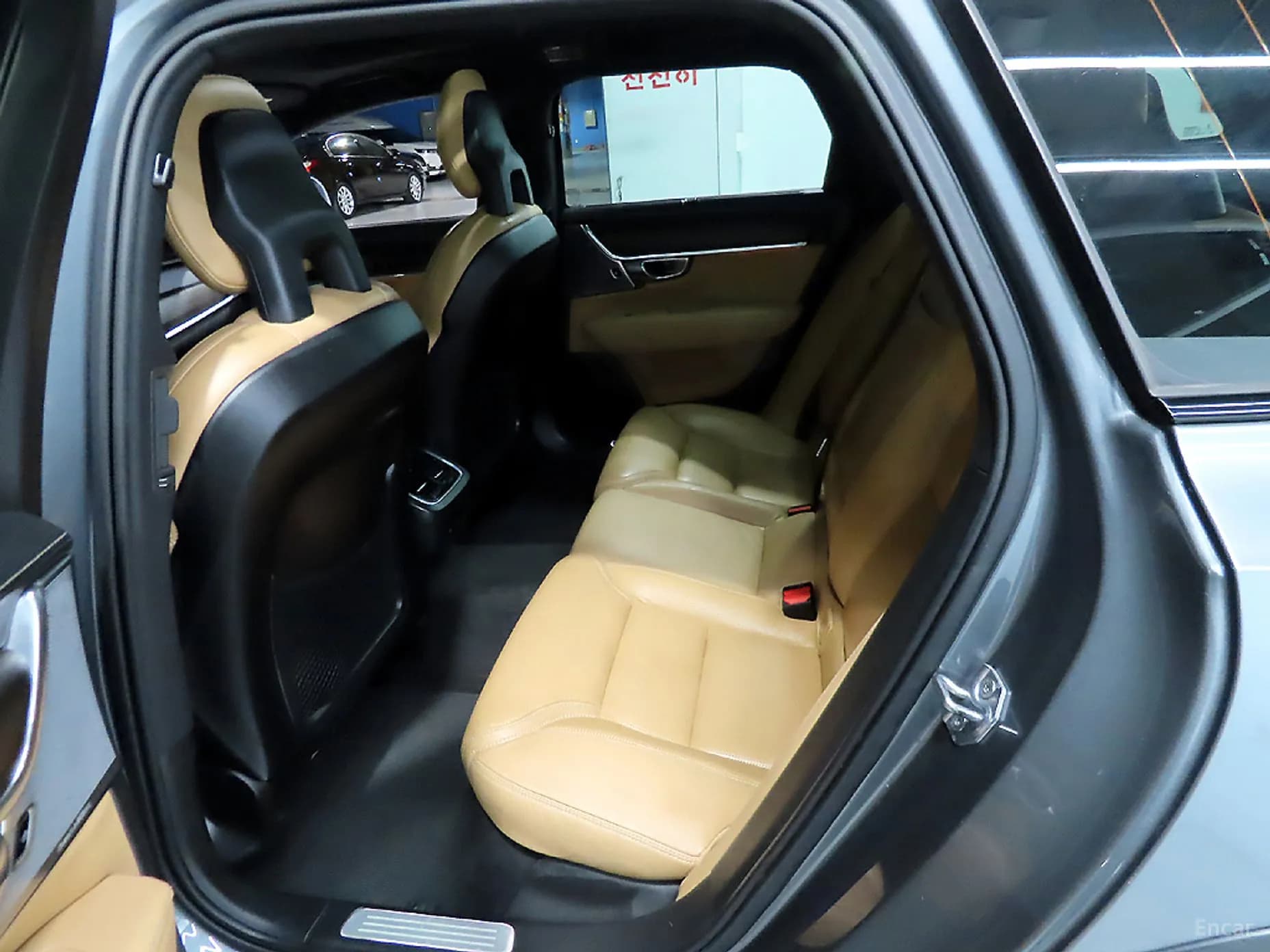 V90 Cross Country