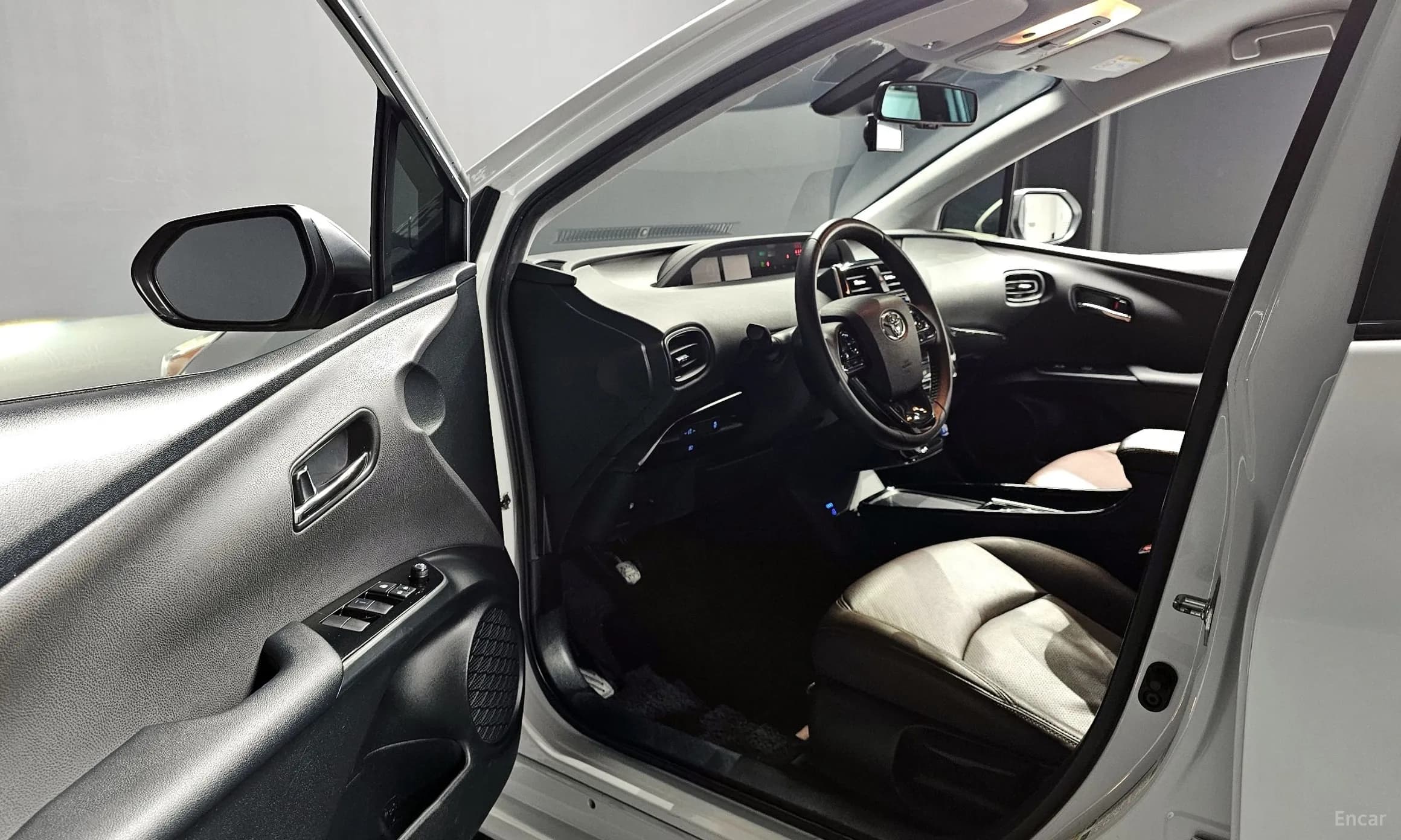 Prius 4th Generation