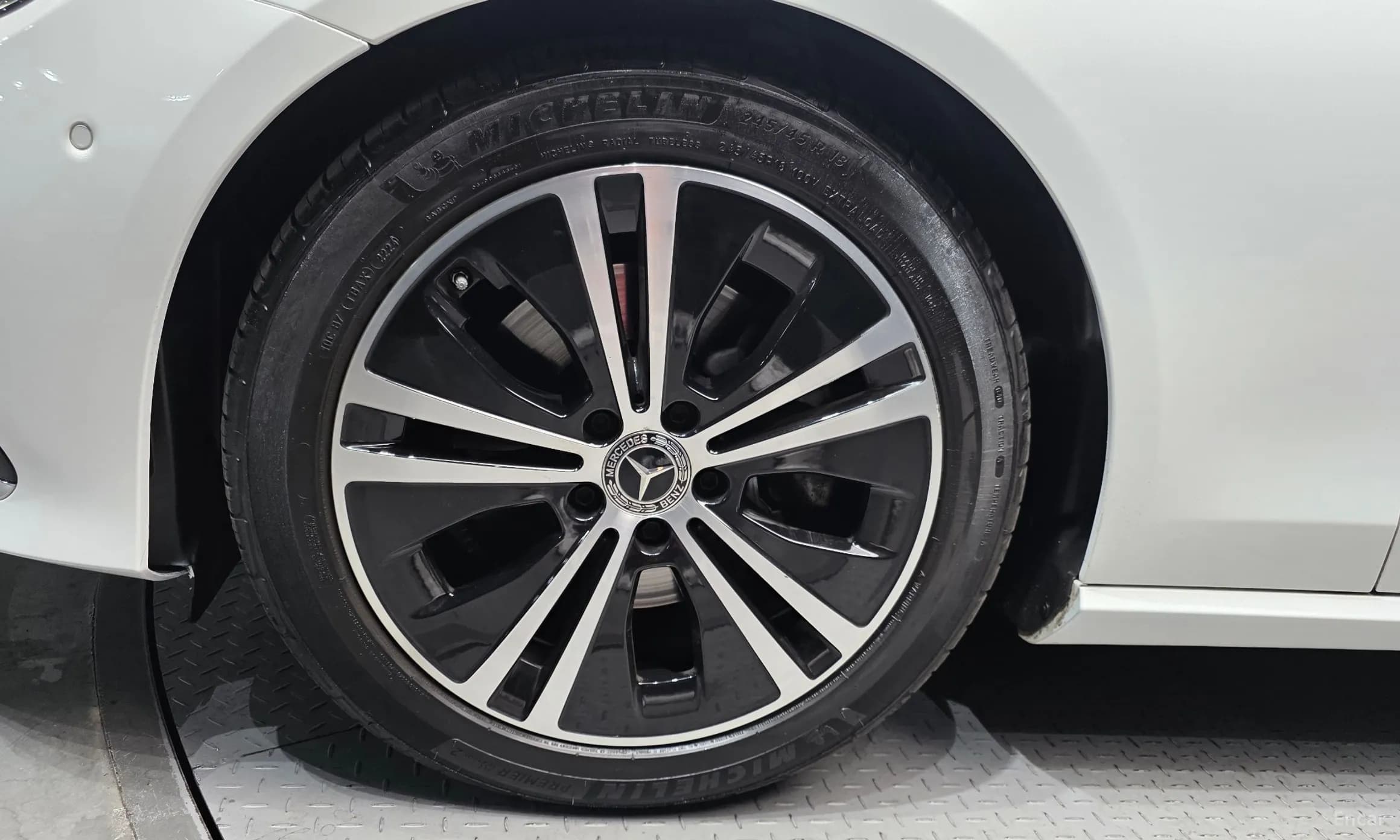E-Class W213