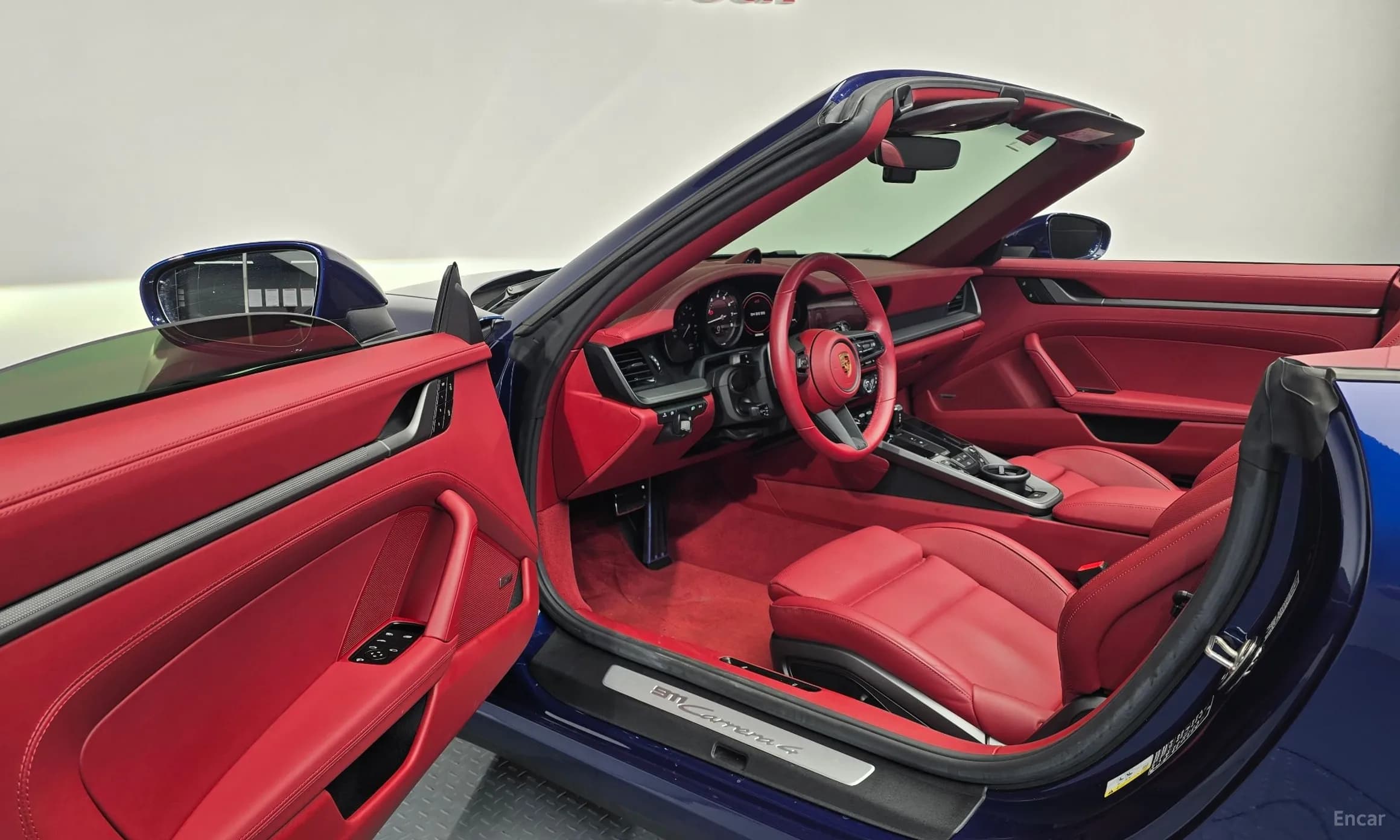 911 (992)