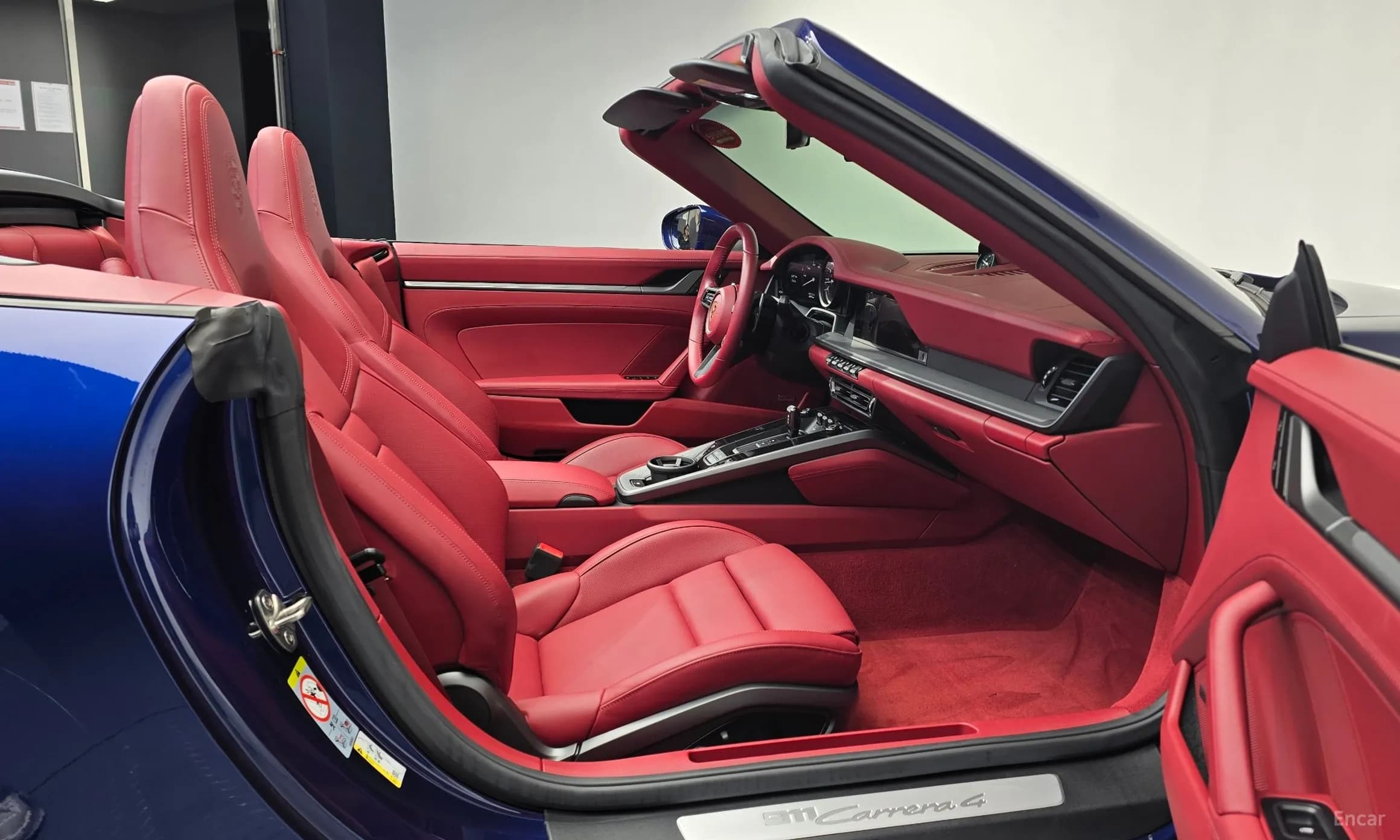 911 (992)