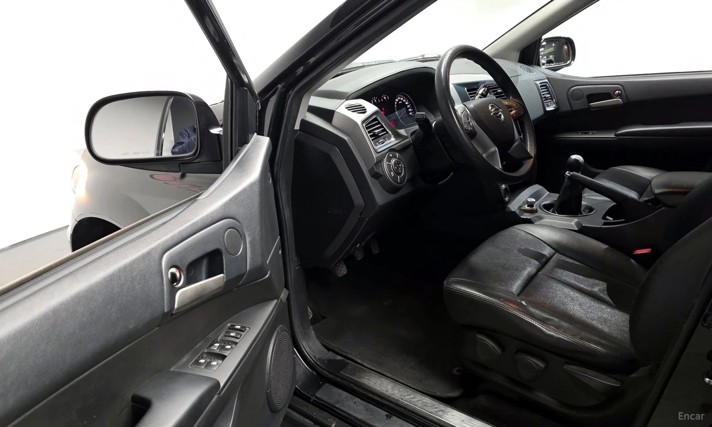 Korando Sports