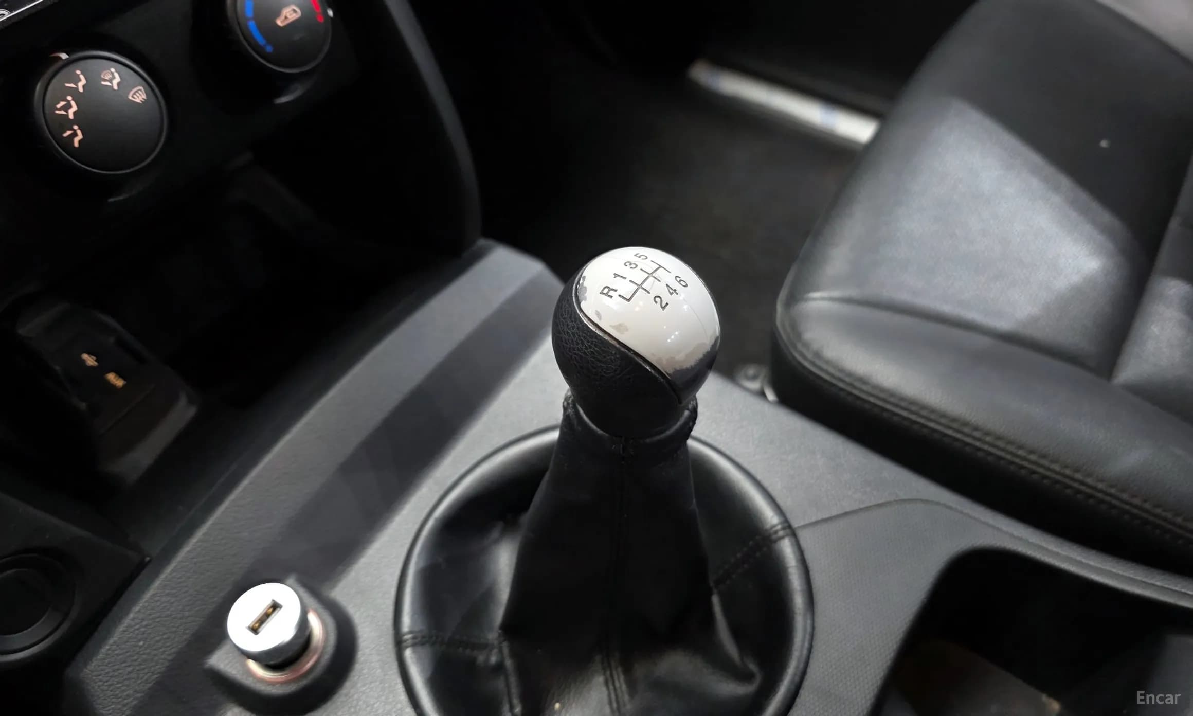 Korando Sports