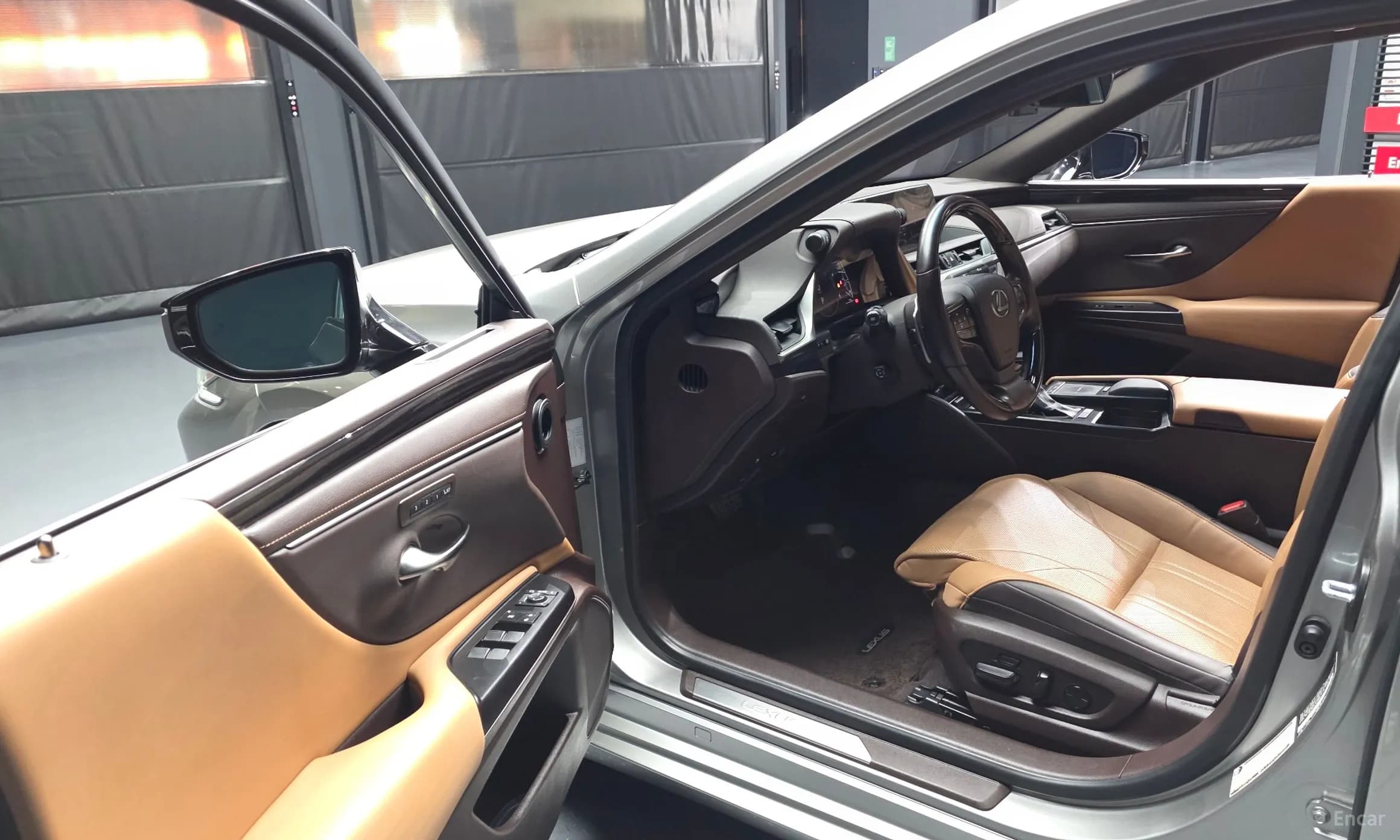 ES300h 7th Generation