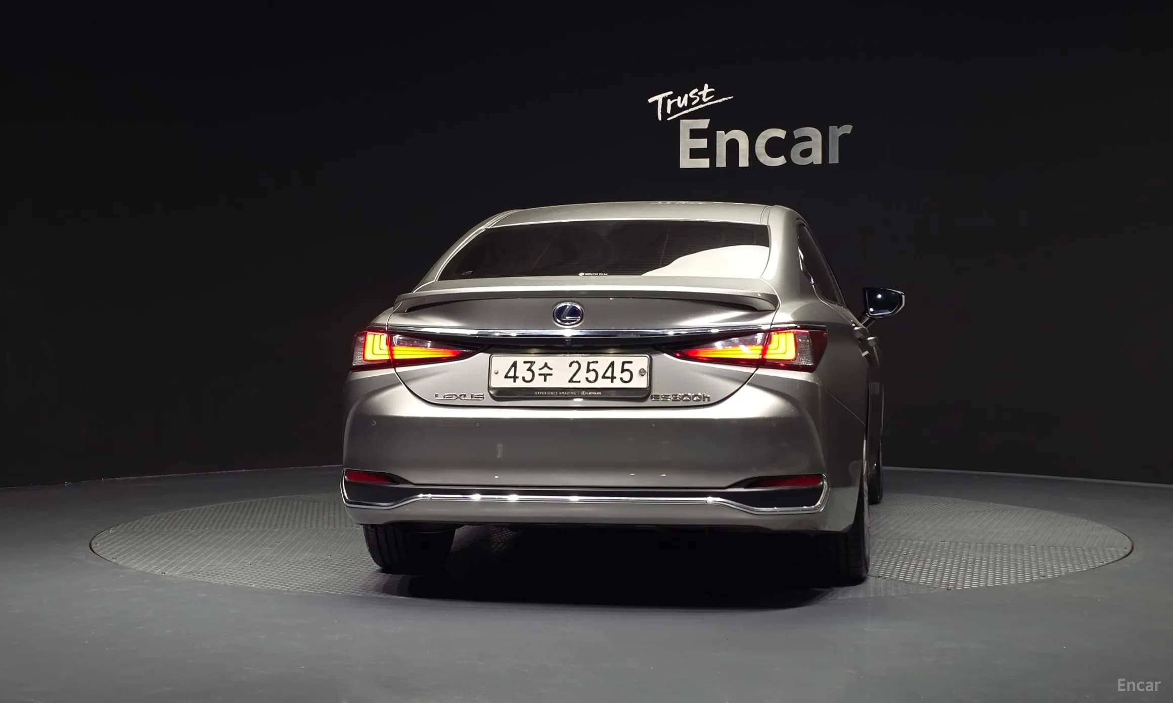 ES300h 7th Generation