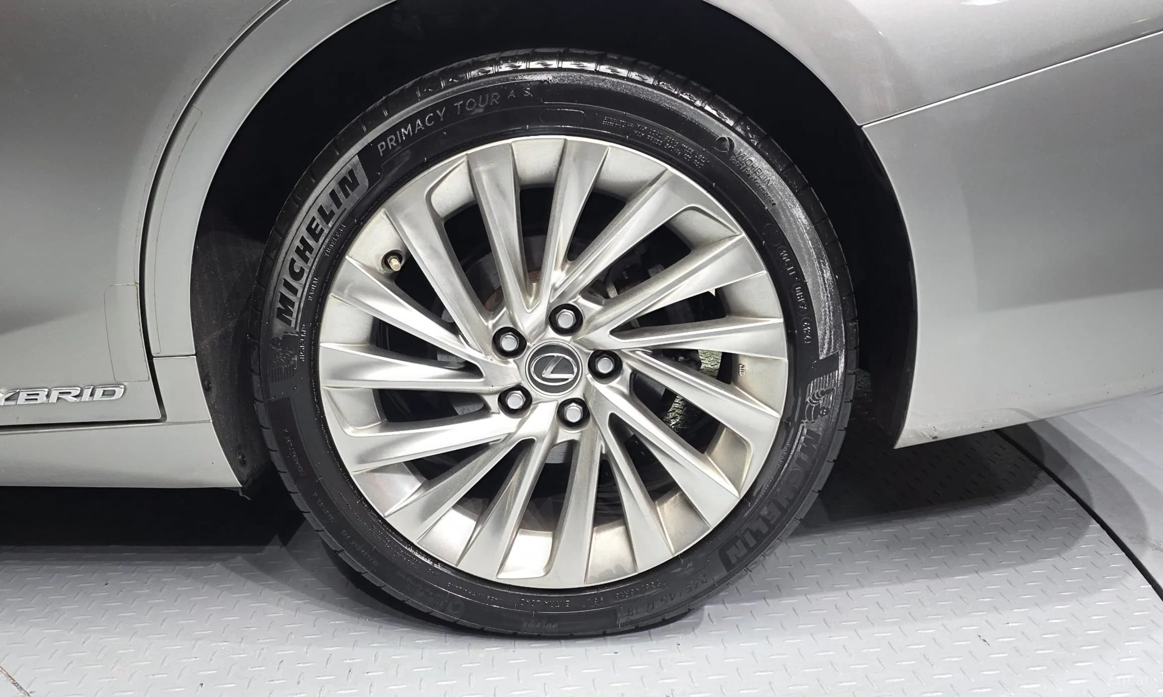 ES300h 7th Generation