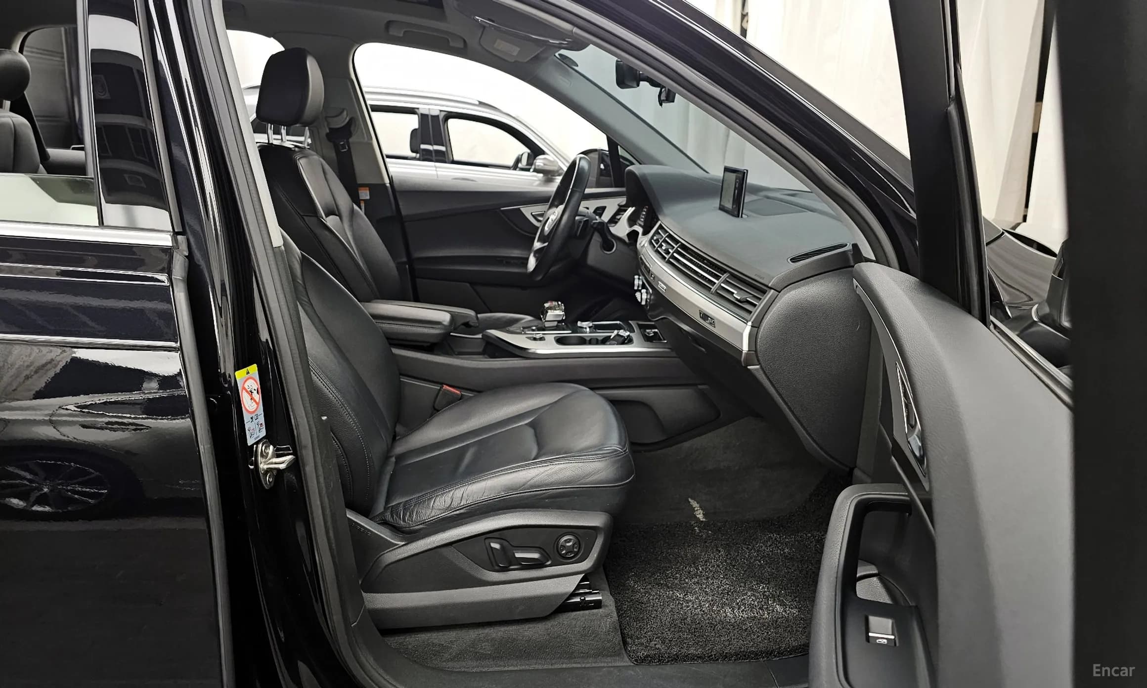 Q7 (4M)