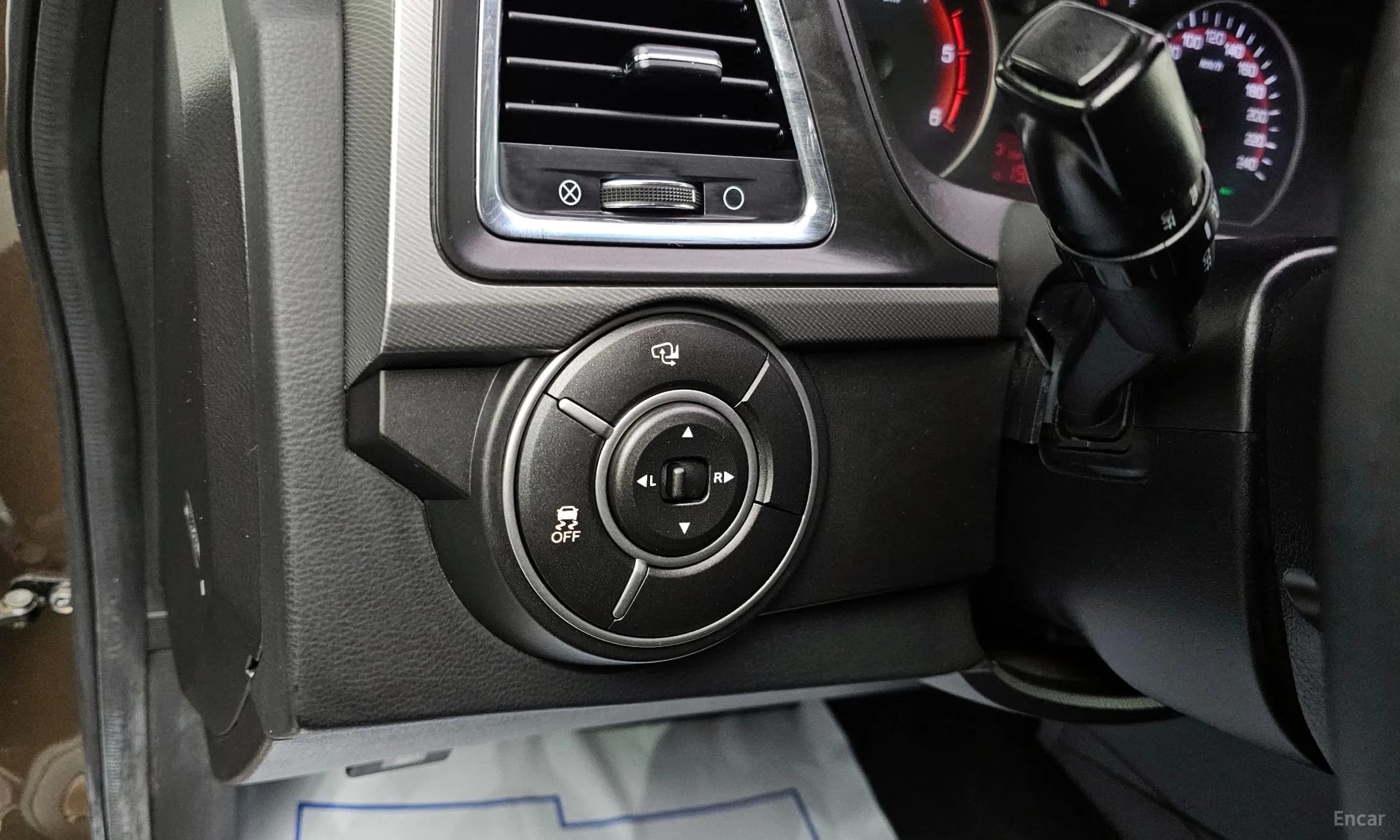 Korando Sports