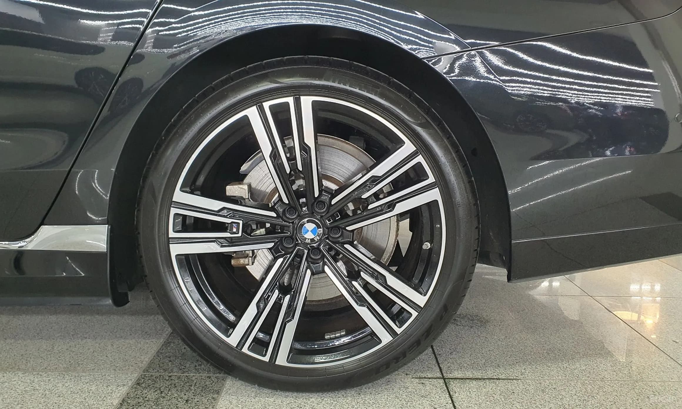 7 Series (G70)
