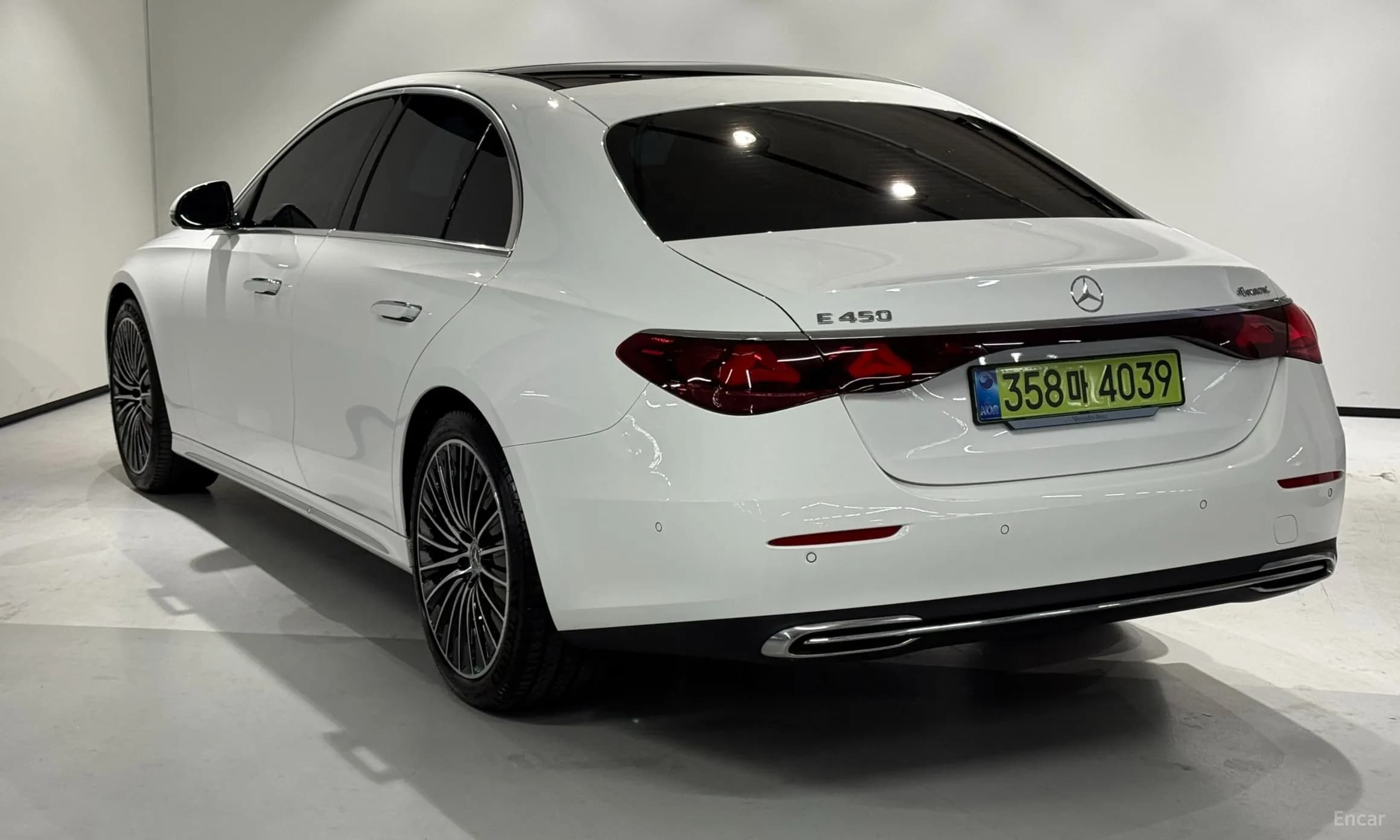 E-Class W214