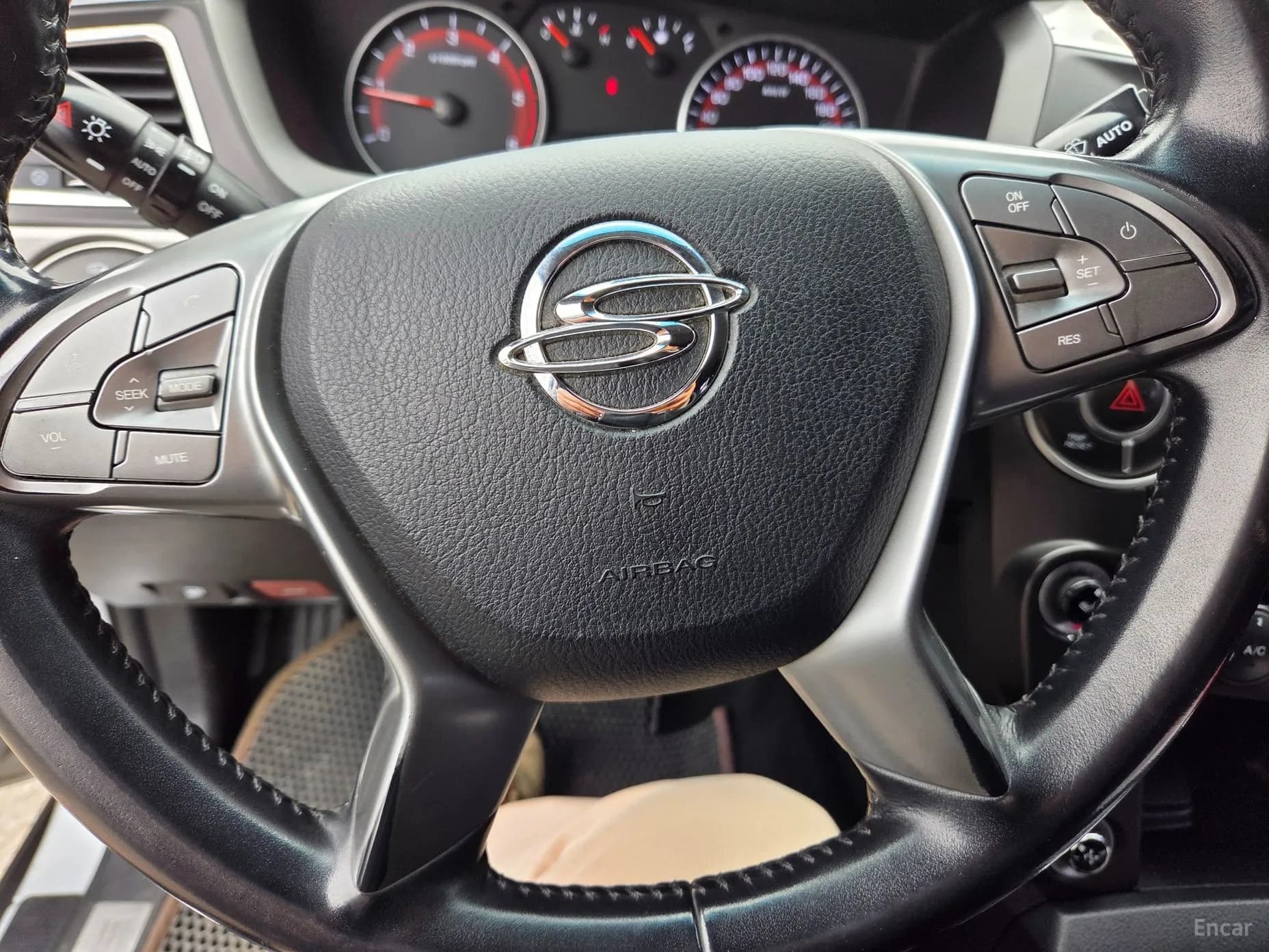 Korando Sports