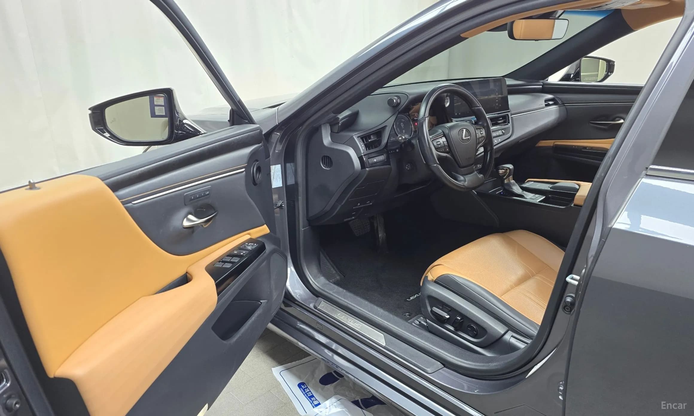 ES300h 7th Generation