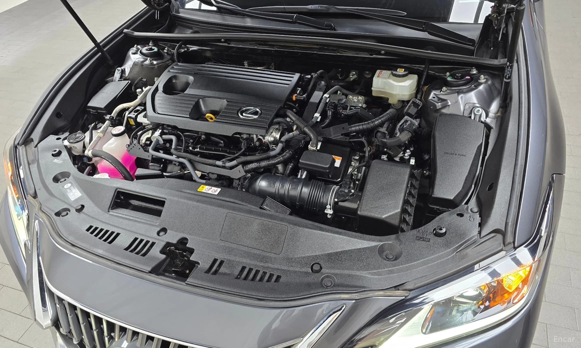 ES300h 7th Generation