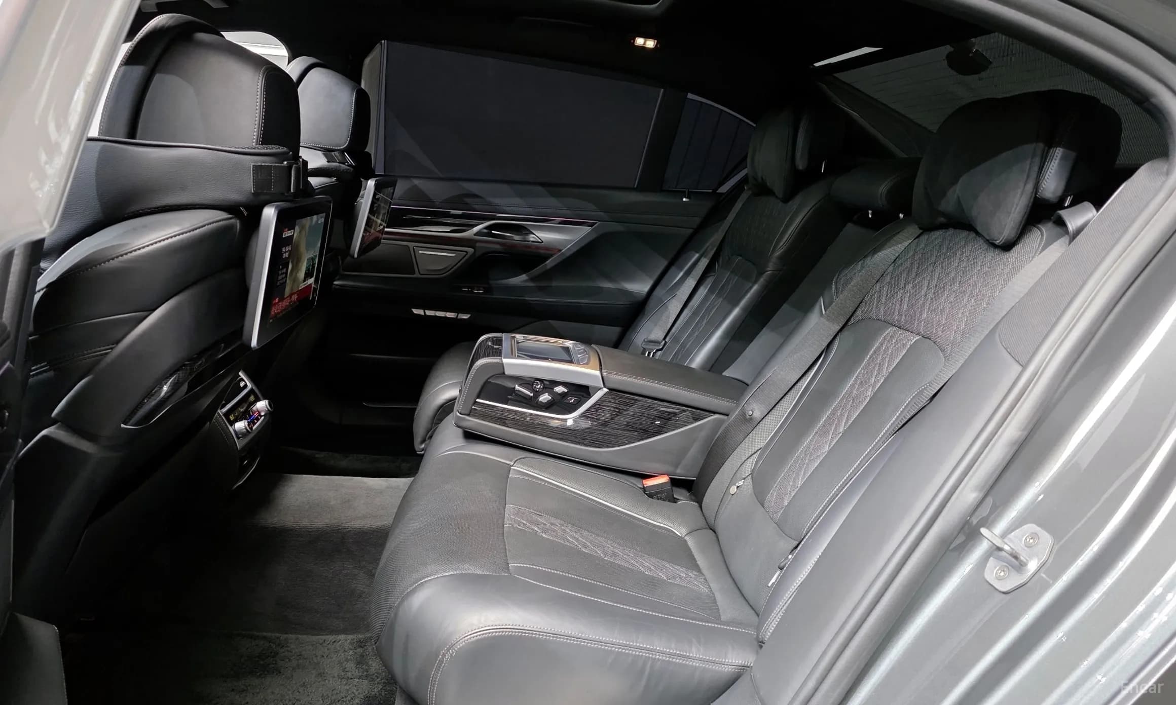 7 Series (G11)