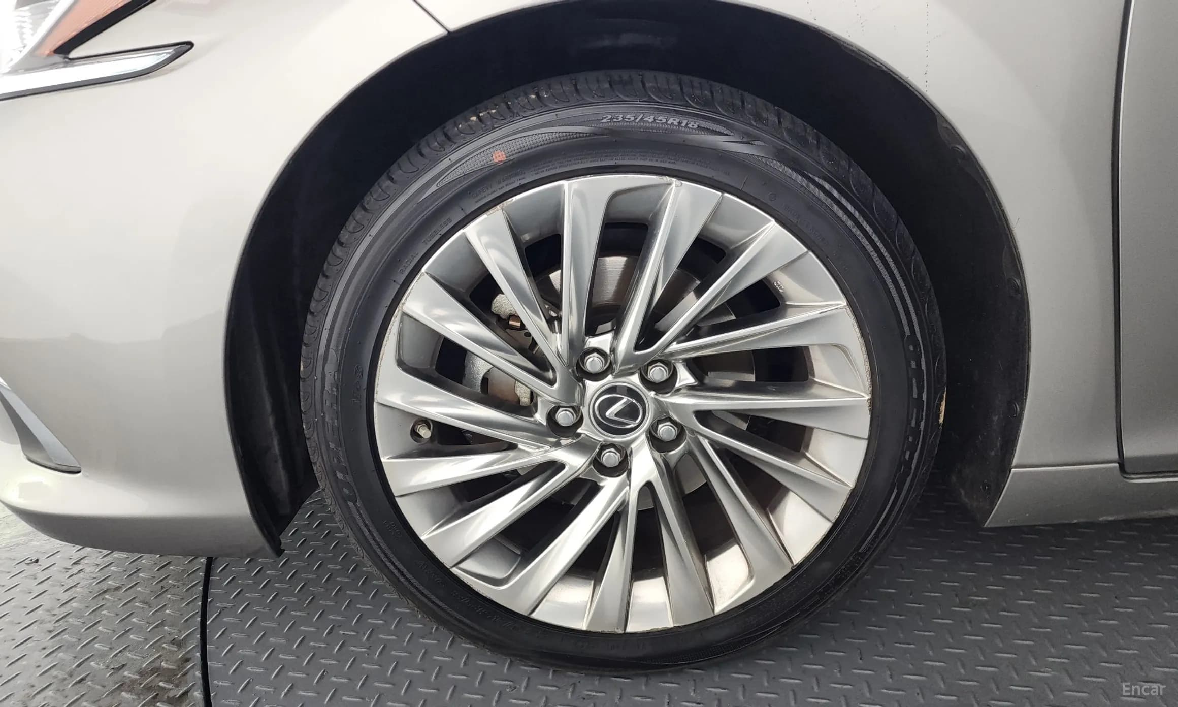 ES300h 7th Generation