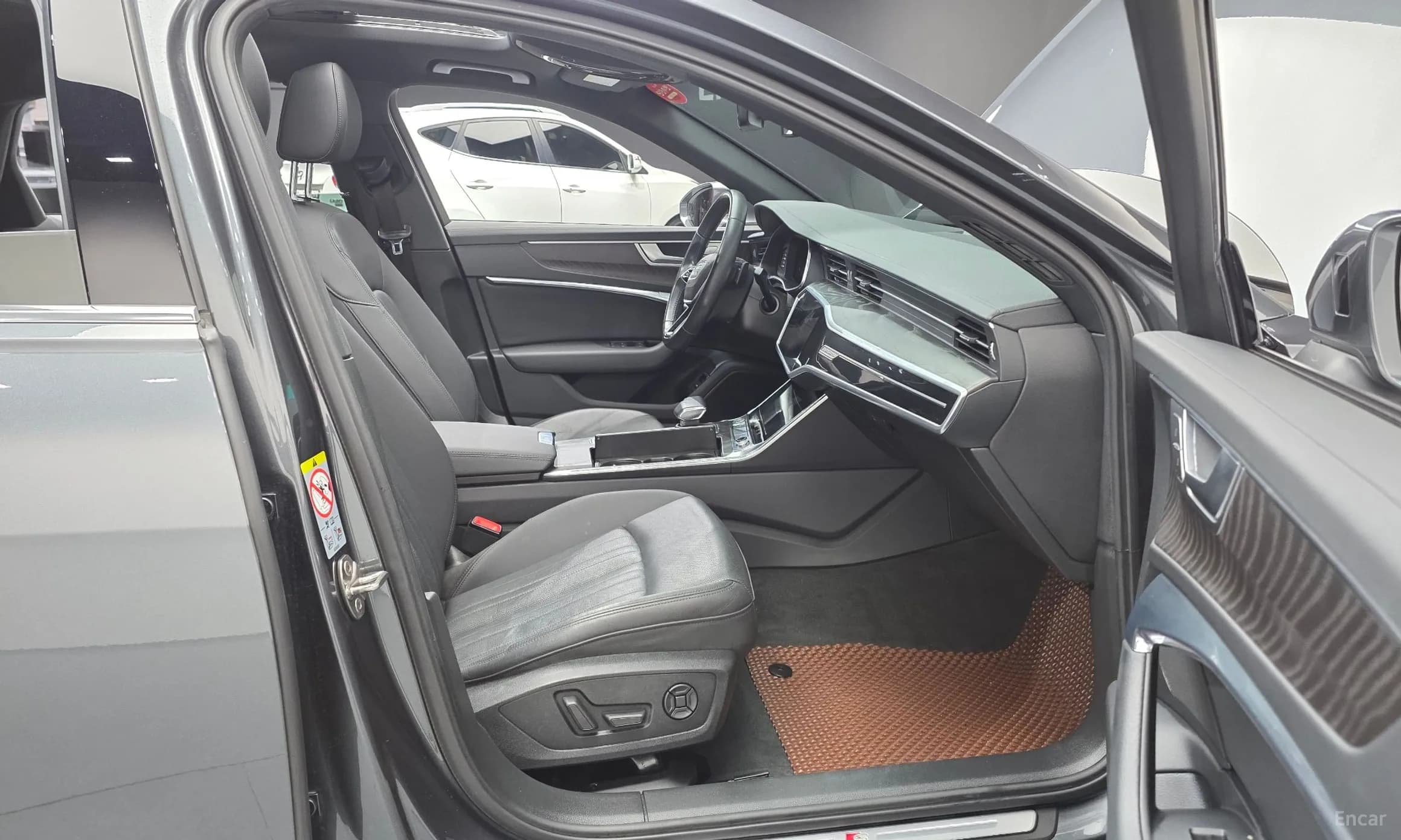 A6 (C8)