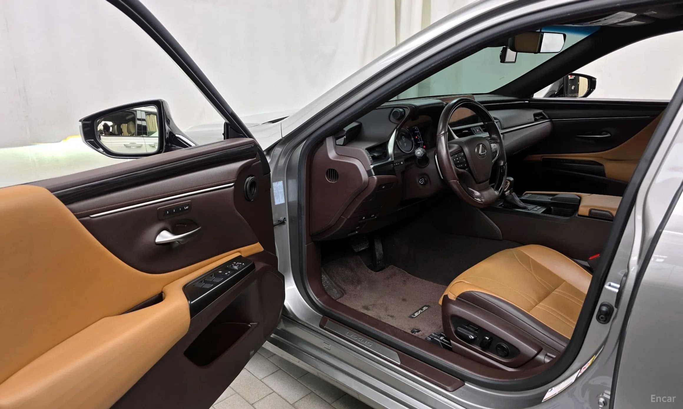 ES300h 7th Generation