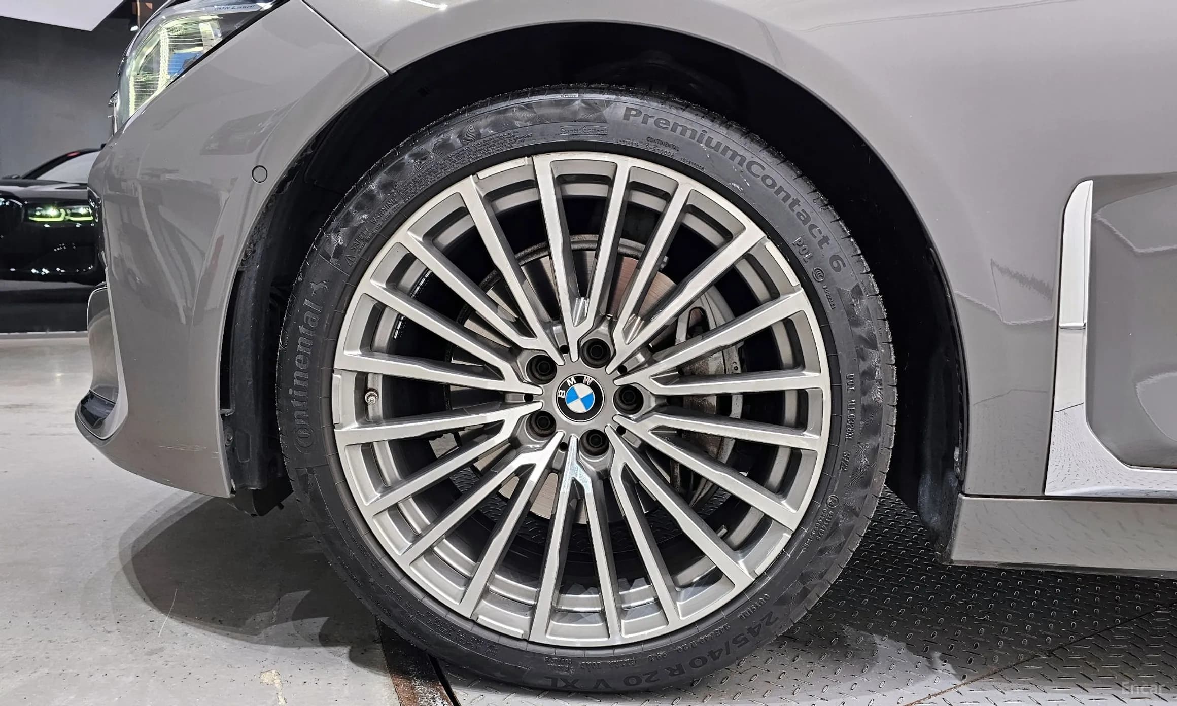 7 Series (G11)
