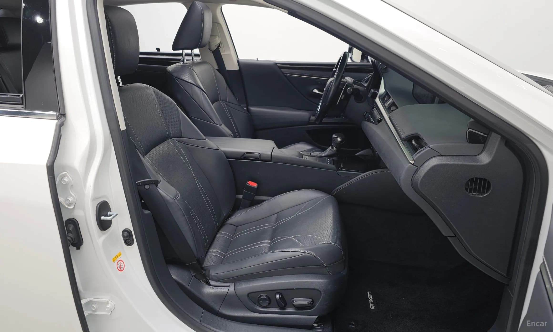 ES300h 7th Generation