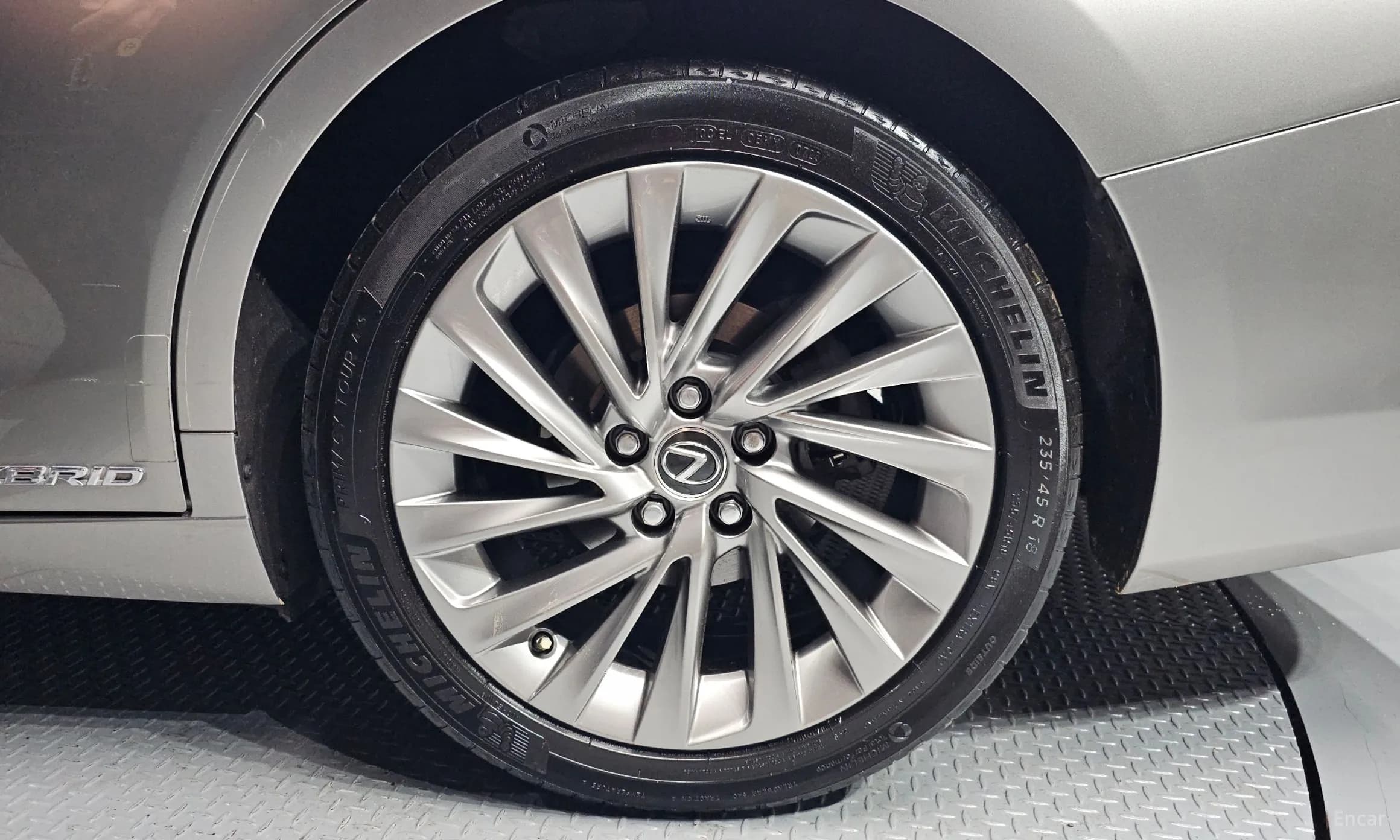 ES300h 7th Generation