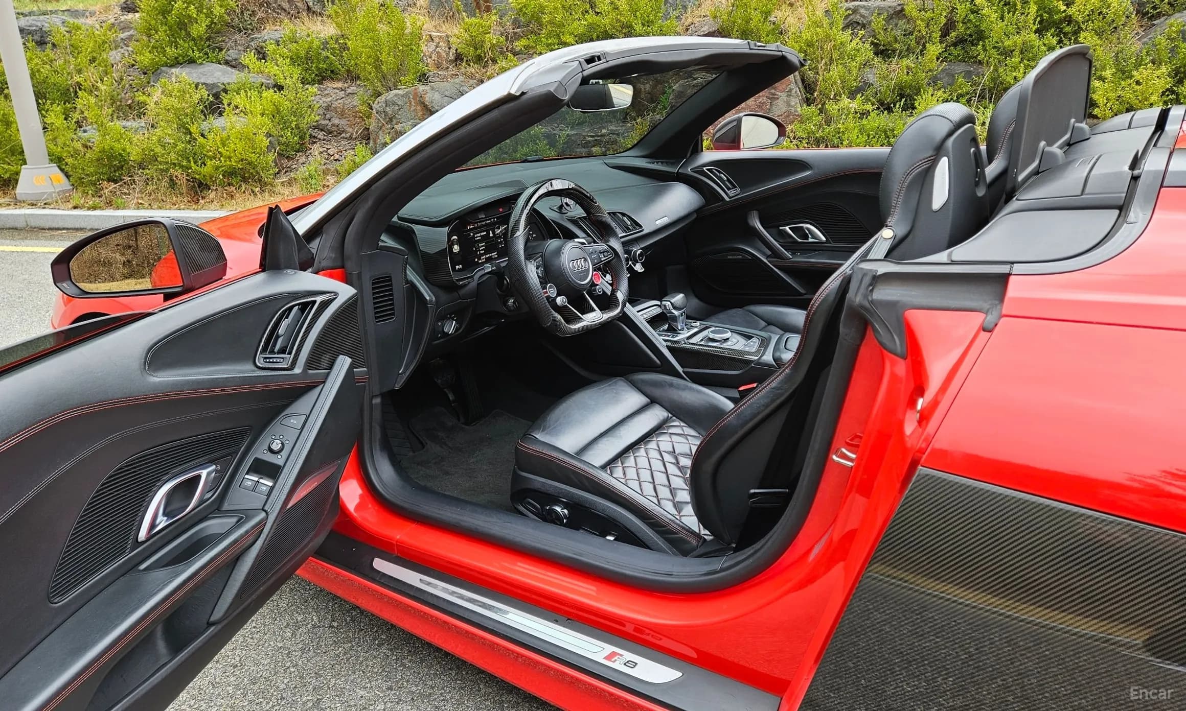 R8 (4S)
