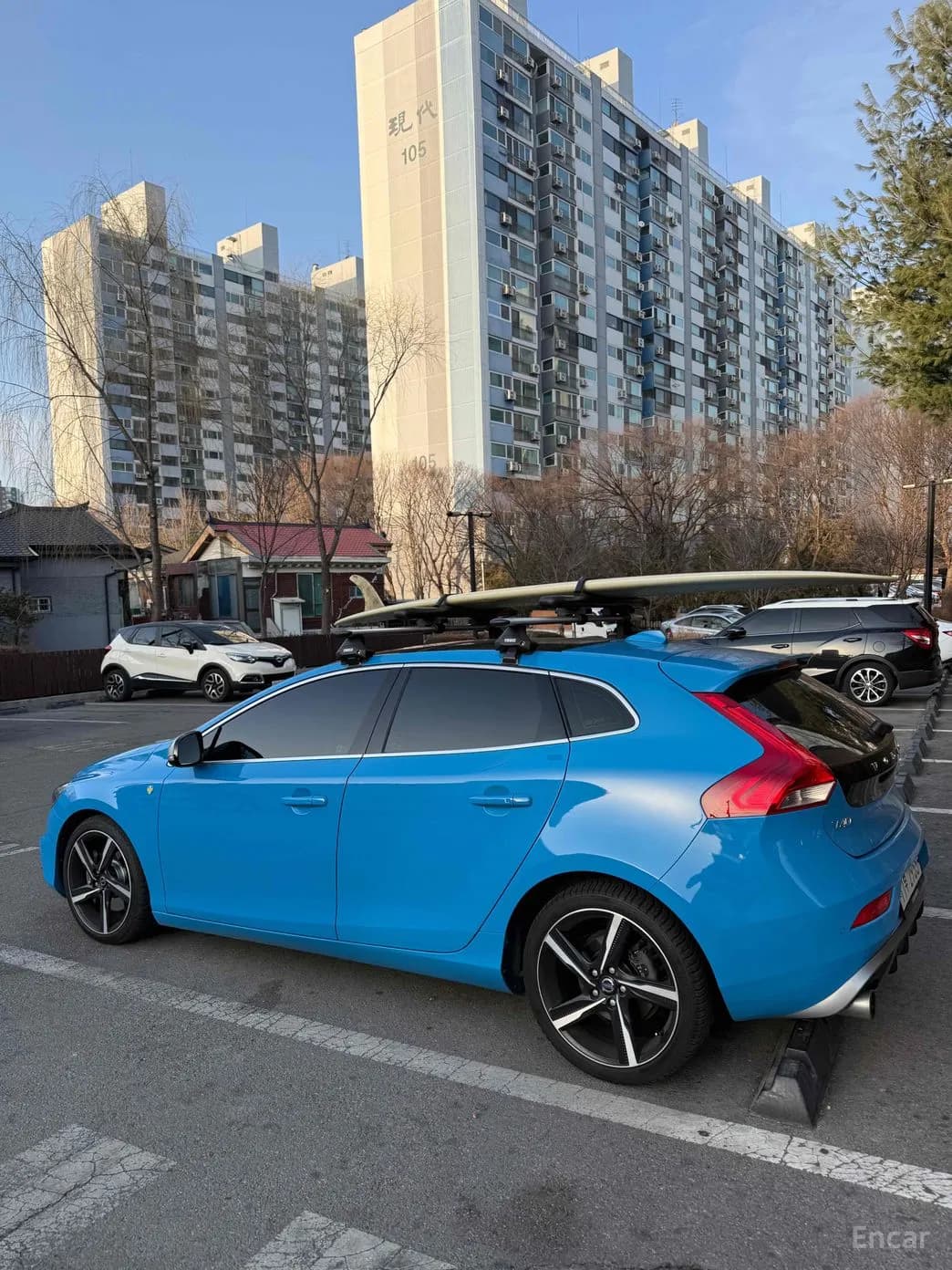 V40
