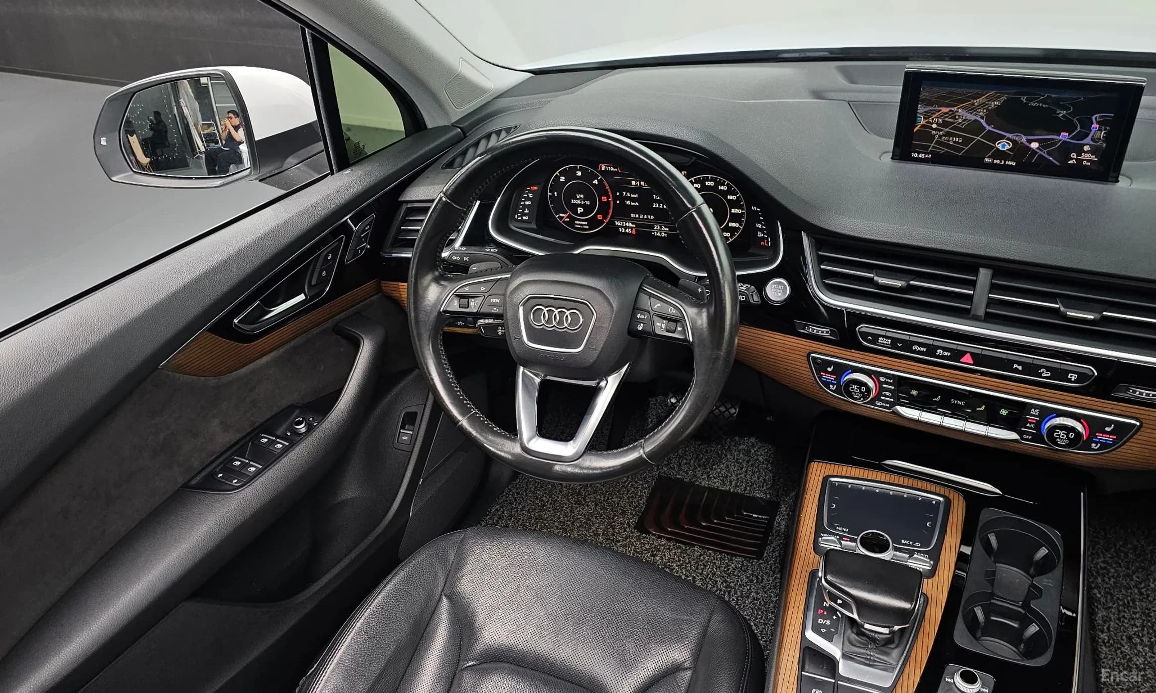Q7 (4M)