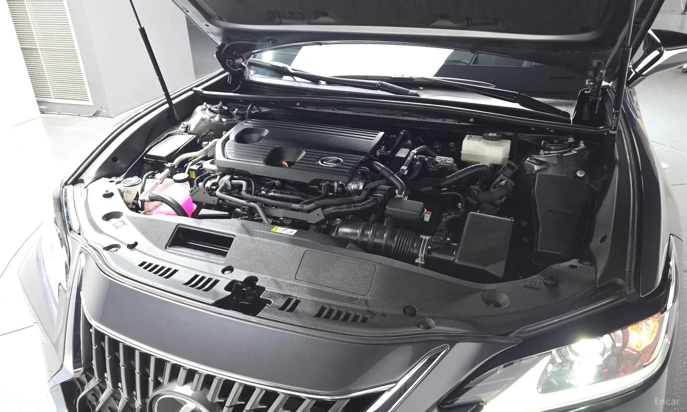 ES300h 7th Generation