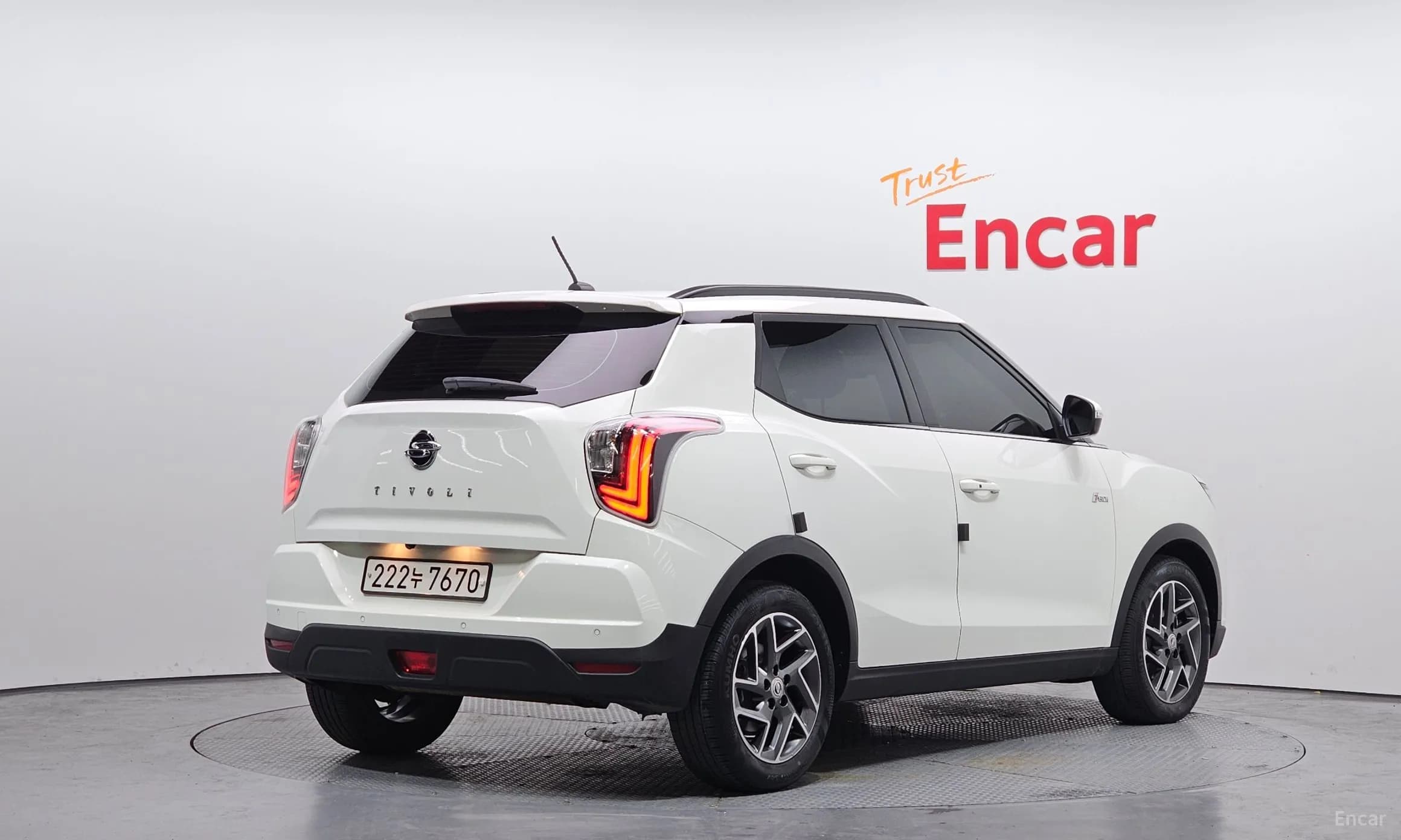 Berry New Tivoli